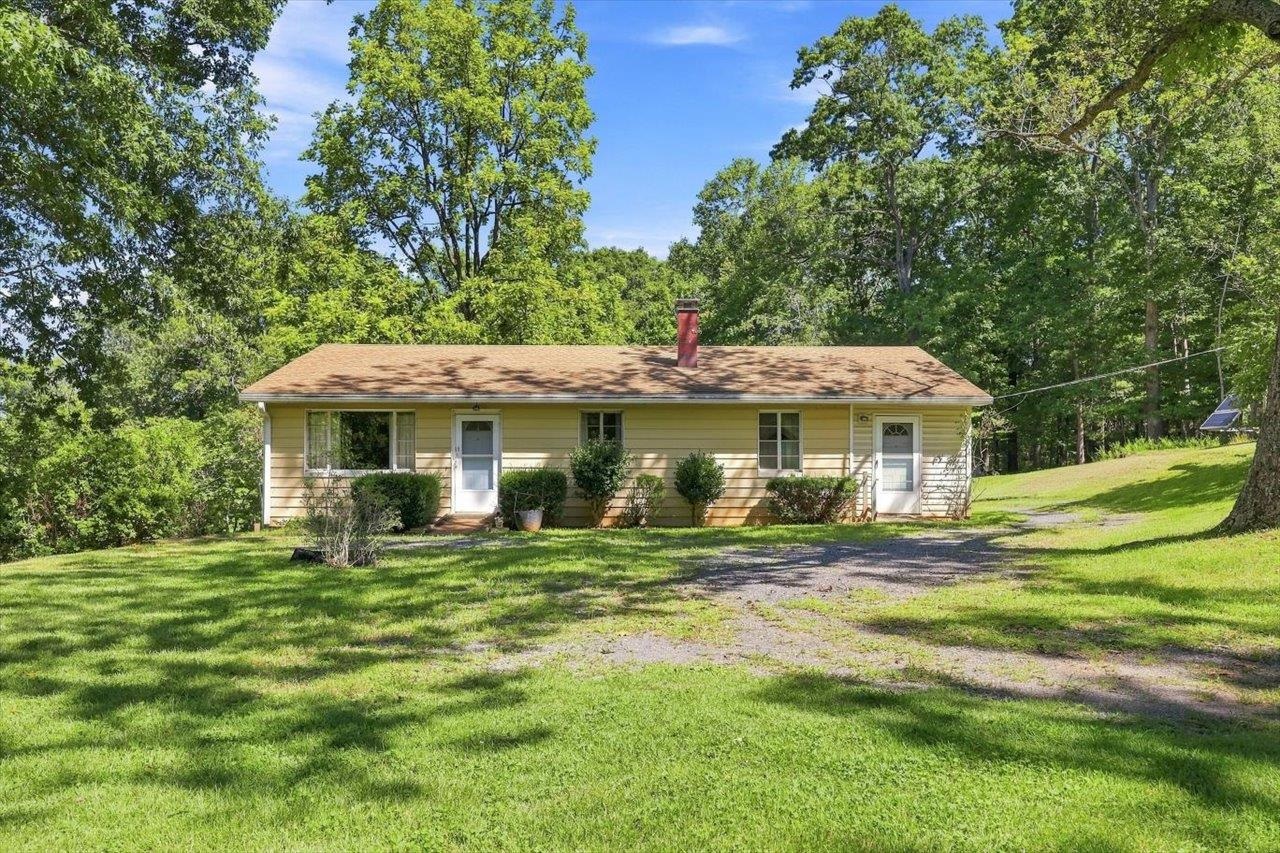 2179 GREENFIELD RD, AFTON, Virginia 22920, 3 Bedrooms Bedrooms, ,1 BathroomBathrooms,Residential,2179 GREENFIELD RD,681235 MLS # 681235 2179 GREENFIELD RD, AFTON, Virginia 22920, 3 Bedrooms Bedrooms, ,1 BathroomBathrooms,Residential,2179 GREENFIELD RD,681235 MLS # 681235