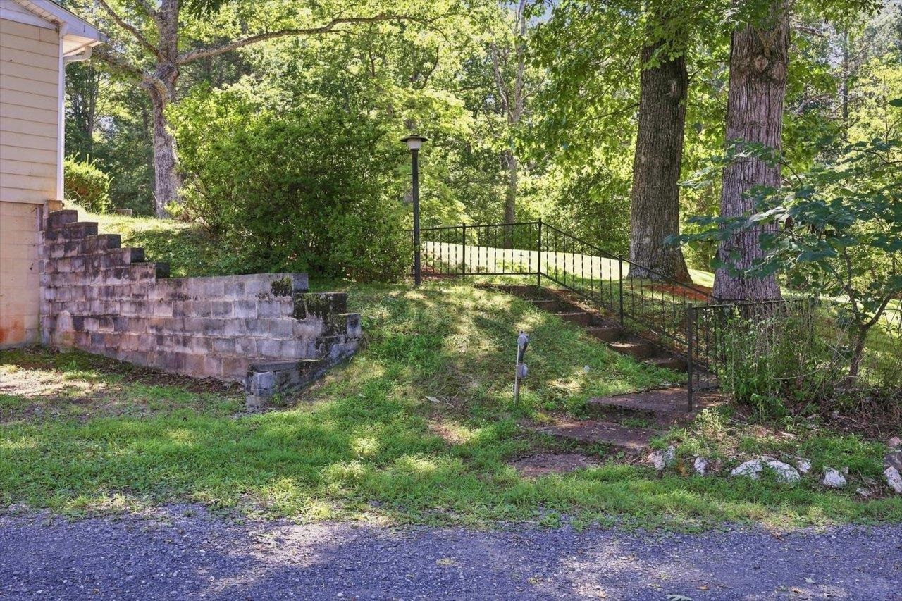 2179 GREENFIELD RD, AFTON, Virginia 22920, 3 Bedrooms Bedrooms, ,1 BathroomBathrooms,Residential,2179 GREENFIELD RD,681235 MLS # 681235 2179 GREENFIELD RD, AFTON, Virginia 22920, 3 Bedrooms Bedrooms, ,1 BathroomBathrooms,Residential,2179 GREENFIELD RD,681235 MLS # 681235