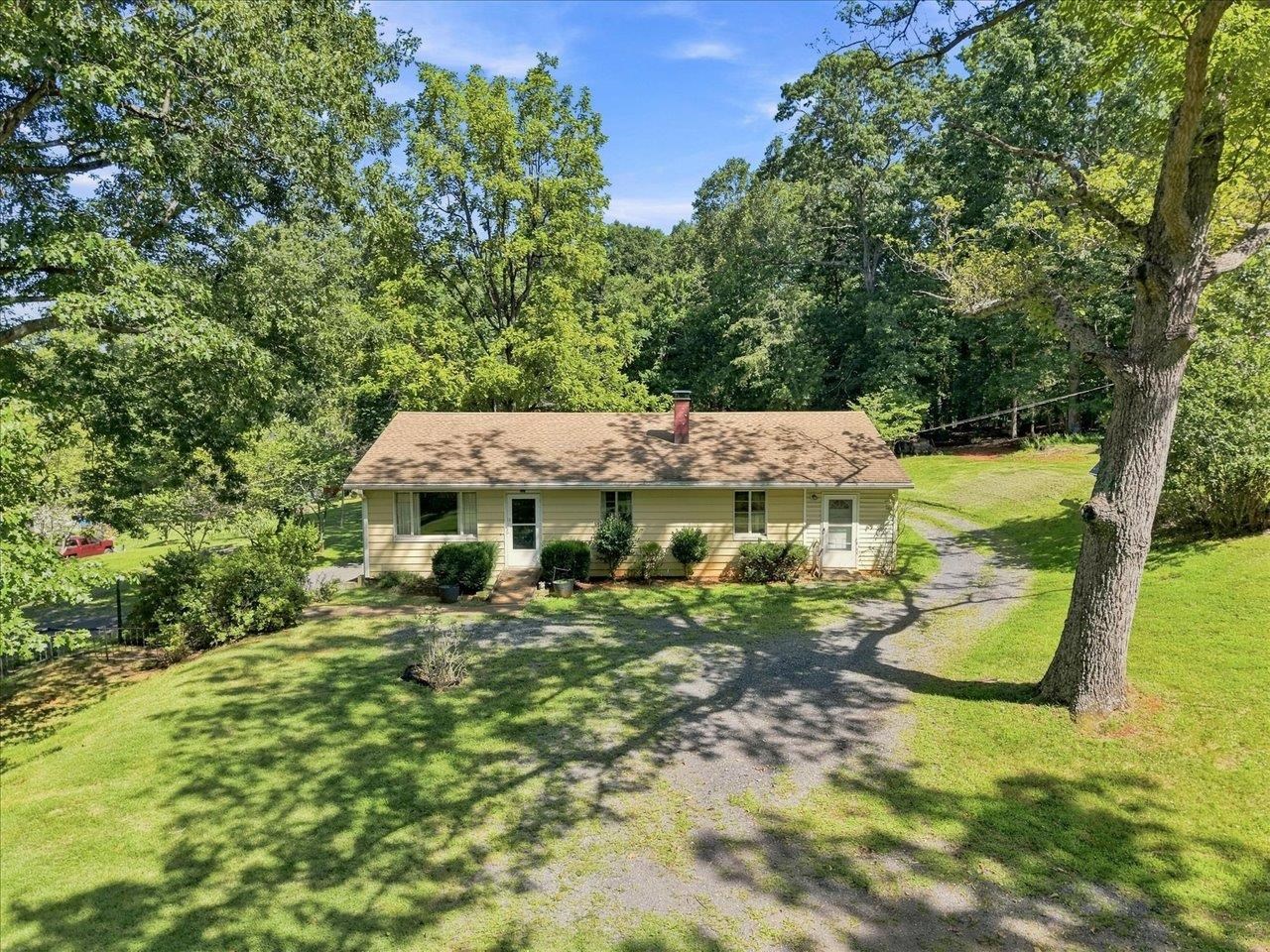 2179 GREENFIELD RD, AFTON, Virginia 22920, 3 Bedrooms Bedrooms, ,1 BathroomBathrooms,Residential,2179 GREENFIELD RD,681235 MLS # 681235 2179 GREENFIELD RD, AFTON, Virginia 22920, 3 Bedrooms Bedrooms, ,1 BathroomBathrooms,Residential,2179 GREENFIELD RD,681235 MLS # 681235