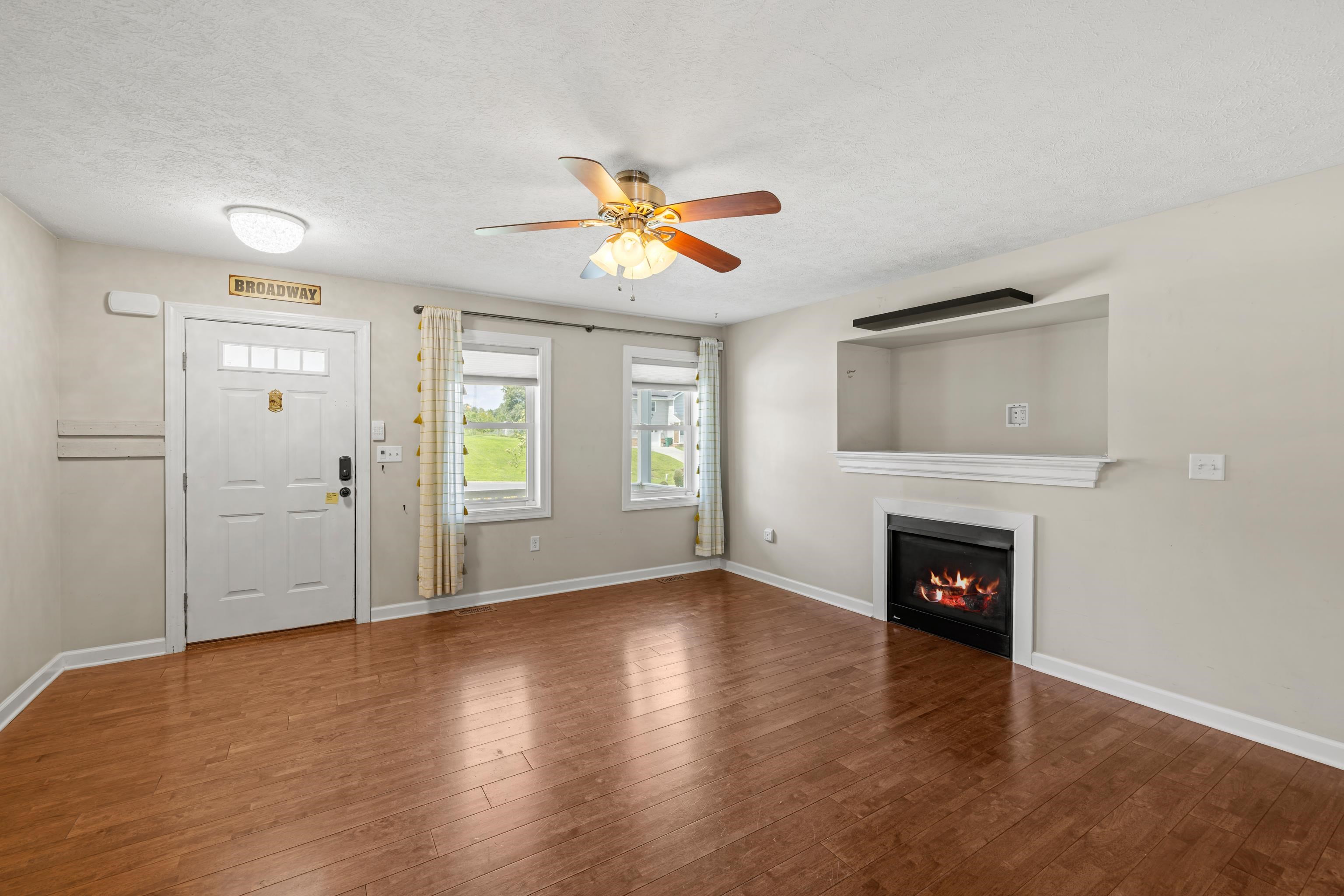315 RUSTIC AVE, BROADWAY, Virginia 22815, 4 Bedrooms Bedrooms, ,2 BathroomsBathrooms,Residential,315 RUSTIC AVE,681242 MLS # 681242 315 RUSTIC AVE, BROADWAY, Virginia 22815, 4 Bedrooms Bedrooms, ,2 BathroomsBathrooms,Residential,315 RUSTIC AVE,681242 MLS # 681242