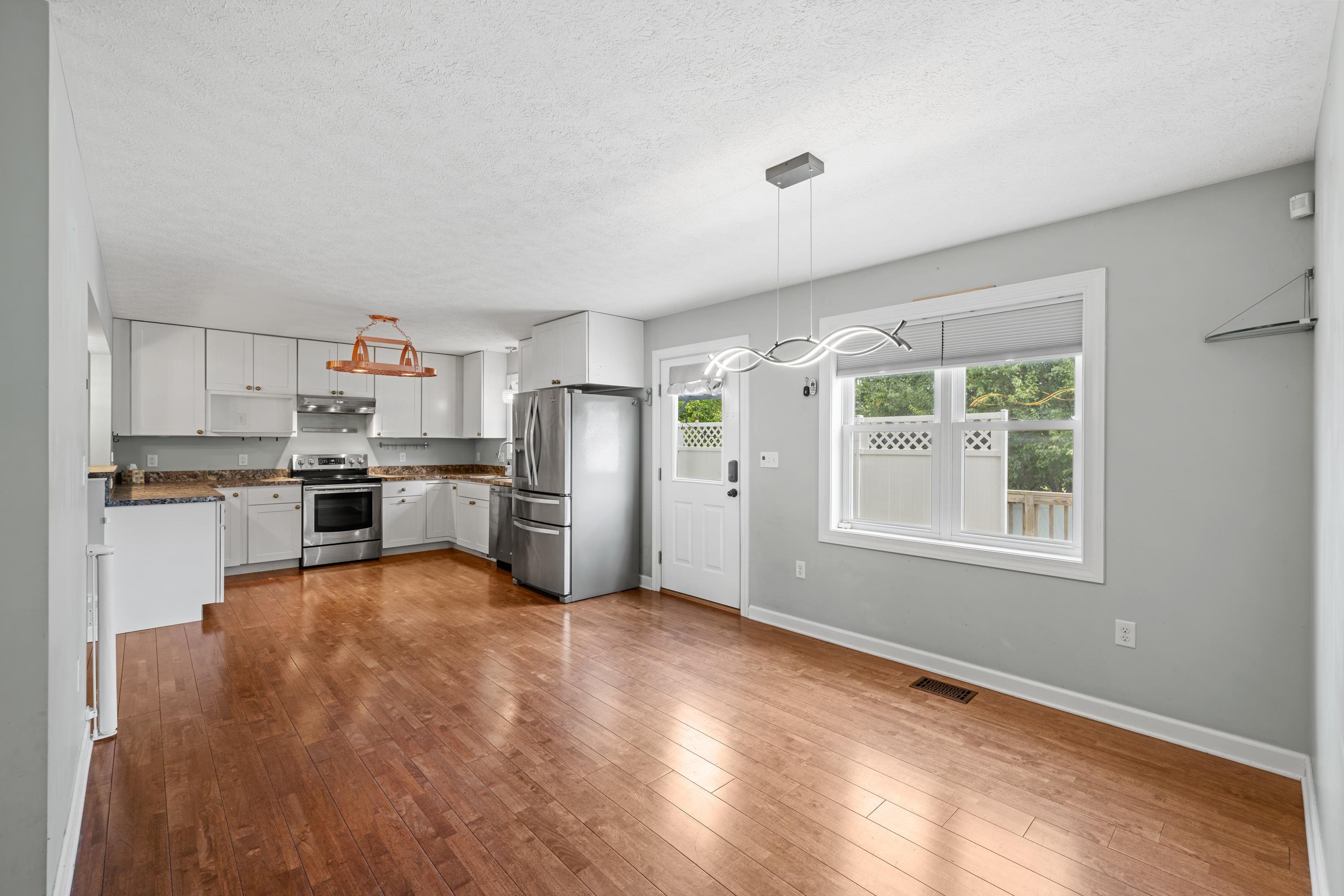 315 RUSTIC AVE, BROADWAY, Virginia 22815, 4 Bedrooms Bedrooms, ,2 BathroomsBathrooms,Residential,315 RUSTIC AVE,681242 MLS # 681242 315 RUSTIC AVE, BROADWAY, Virginia 22815, 4 Bedrooms Bedrooms, ,2 BathroomsBathrooms,Residential,315 RUSTIC AVE,681242 MLS # 681242
