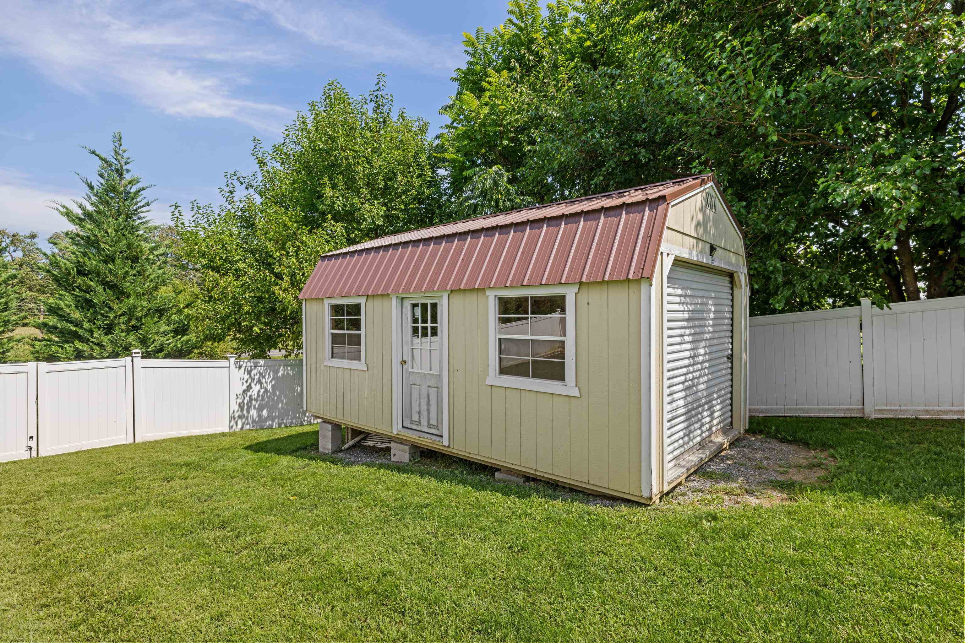 315 RUSTIC AVE, BROADWAY, Virginia 22815, 4 Bedrooms Bedrooms, ,2 BathroomsBathrooms,Residential,315 RUSTIC AVE,681242 MLS # 681242 315 RUSTIC AVE, BROADWAY, Virginia 22815, 4 Bedrooms Bedrooms, ,2 BathroomsBathrooms,Residential,315 RUSTIC AVE,681242 MLS # 681242