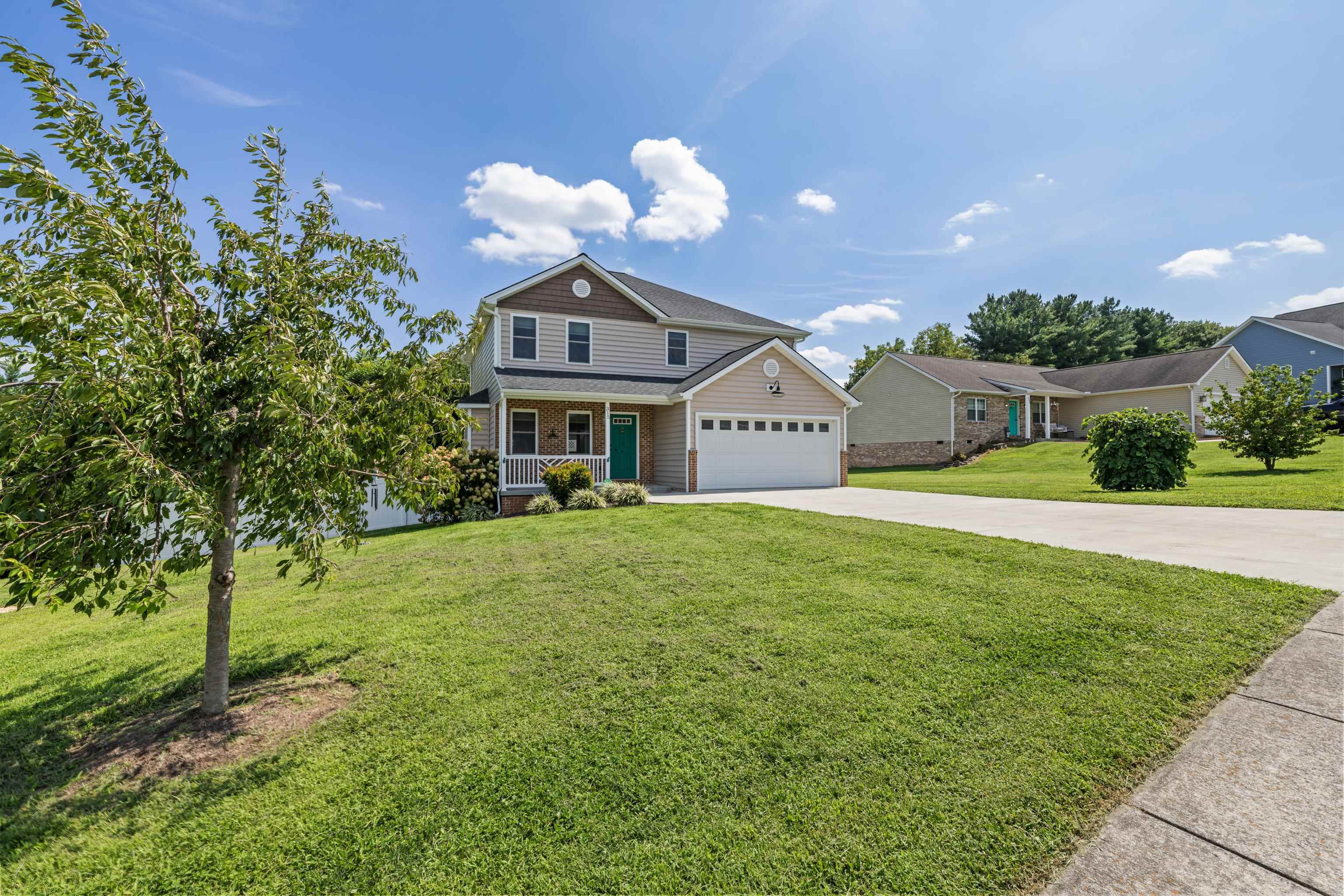 315 RUSTIC AVE, BROADWAY, Virginia 22815, 4 Bedrooms Bedrooms, ,2 BathroomsBathrooms,Residential,315 RUSTIC AVE,681242 MLS # 681242 315 RUSTIC AVE, BROADWAY, Virginia 22815, 4 Bedrooms Bedrooms, ,2 BathroomsBathrooms,Residential,315 RUSTIC AVE,681242 MLS # 681242