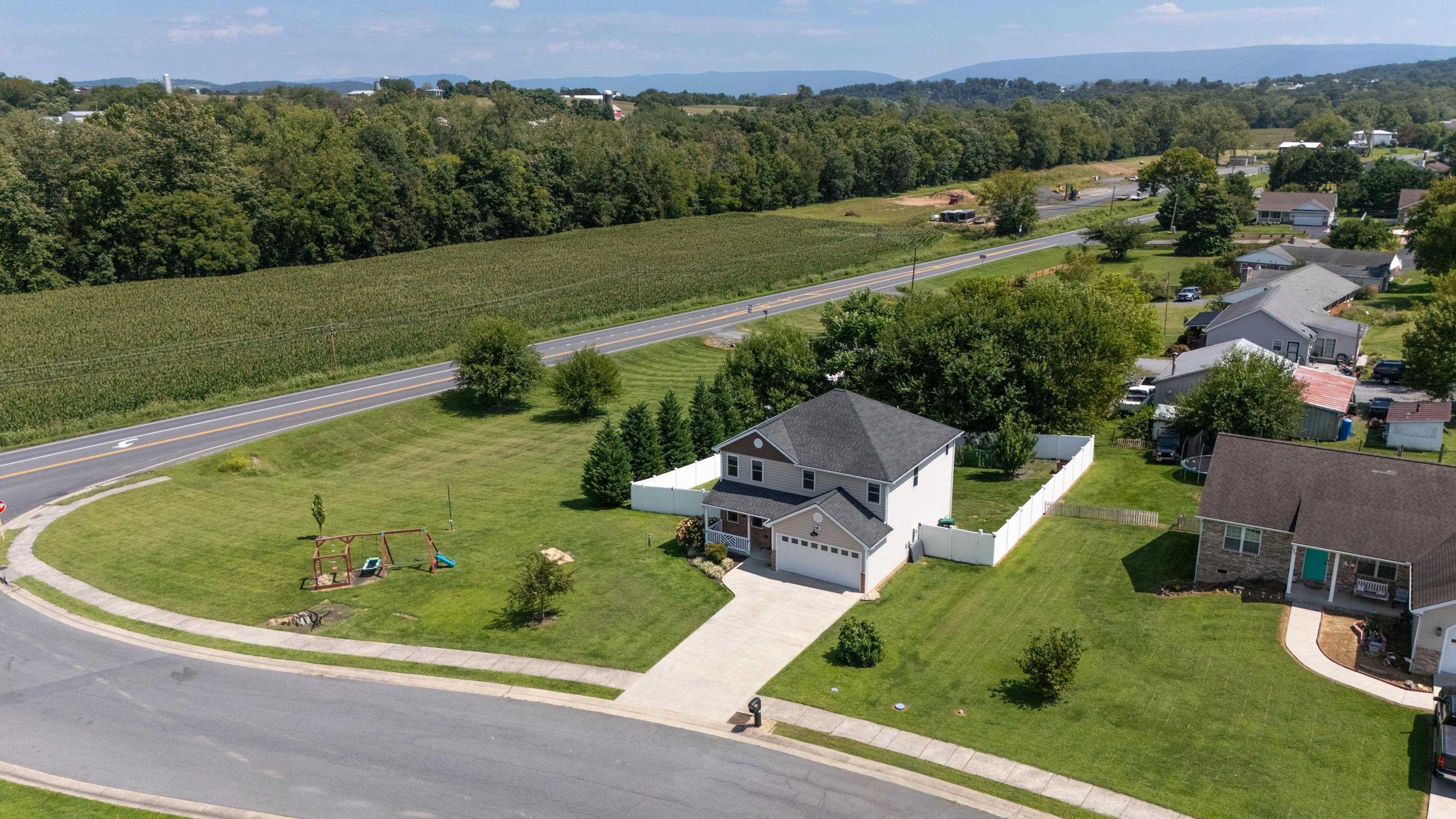 315 RUSTIC AVE, BROADWAY, Virginia 22815, 4 Bedrooms Bedrooms, ,2 BathroomsBathrooms,Residential,315 RUSTIC AVE,681242 MLS # 681242 315 RUSTIC AVE, BROADWAY, Virginia 22815, 4 Bedrooms Bedrooms, ,2 BathroomsBathrooms,Residential,315 RUSTIC AVE,681242 MLS # 681242