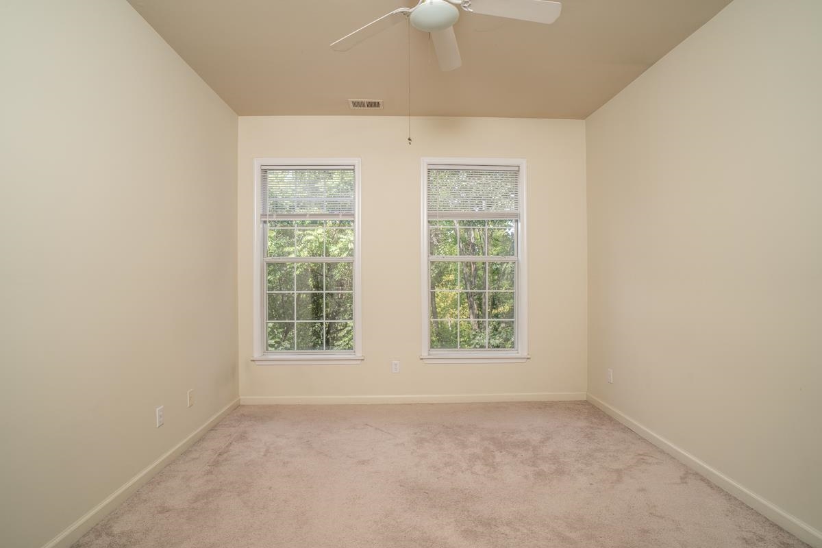 300 RIVERBEND DR, CHARLOTTESVILLE, Virginia 22902, 2 Bedrooms Bedrooms, ,2 BathroomsBathrooms,Residential,300 RIVERBEND DR,681245 MLS # 681245 300 RIVERBEND DR, CHARLOTTESVILLE, Virginia 22902, 2 Bedrooms Bedrooms, ,2 BathroomsBathrooms,Residential,300 RIVERBEND DR,681245 MLS # 681245