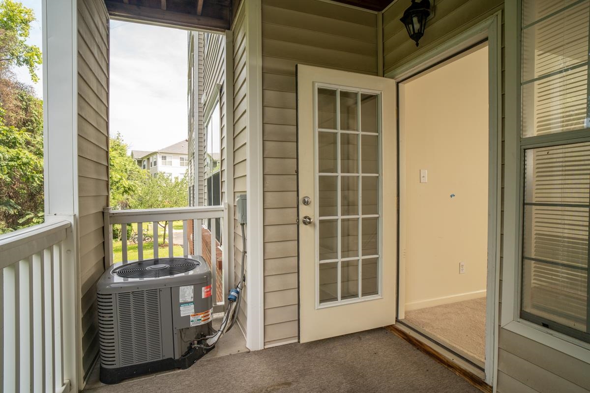 300 RIVERBEND DR, CHARLOTTESVILLE, Virginia 22902, 2 Bedrooms Bedrooms, ,2 BathroomsBathrooms,Residential,300 RIVERBEND DR,681245 MLS # 681245 300 RIVERBEND DR, CHARLOTTESVILLE, Virginia 22902, 2 Bedrooms Bedrooms, ,2 BathroomsBathrooms,Residential,300 RIVERBEND DR,681245 MLS # 681245