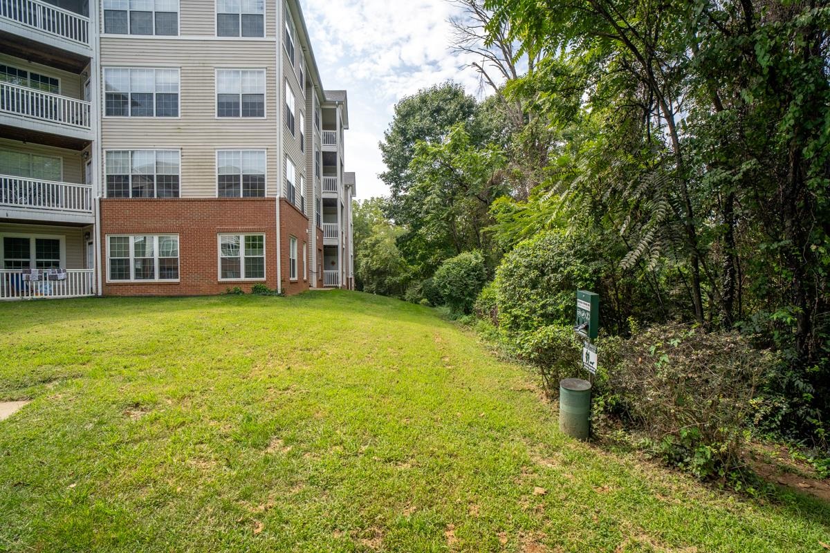 300 RIVERBEND DR, CHARLOTTESVILLE, Virginia 22902, 2 Bedrooms Bedrooms, ,2 BathroomsBathrooms,Residential,300 RIVERBEND DR,681245 MLS # 681245 300 RIVERBEND DR, CHARLOTTESVILLE, Virginia 22902, 2 Bedrooms Bedrooms, ,2 BathroomsBathrooms,Residential,300 RIVERBEND DR,681245 MLS # 681245