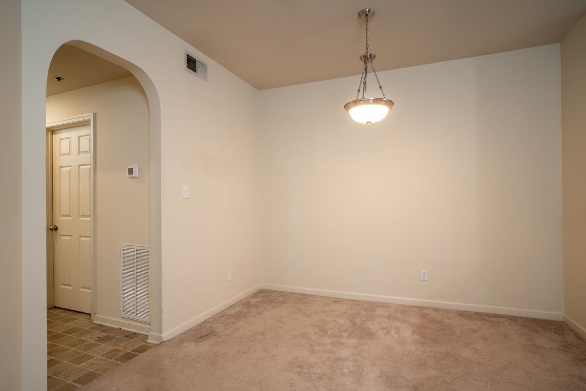 300 RIVERBEND DR, CHARLOTTESVILLE, Virginia 22902, 2 Bedrooms Bedrooms, ,2 BathroomsBathrooms,Residential,300 RIVERBEND DR,681245 MLS # 681245 300 RIVERBEND DR, CHARLOTTESVILLE, Virginia 22902, 2 Bedrooms Bedrooms, ,2 BathroomsBathrooms,Residential,300 RIVERBEND DR,681245 MLS # 681245