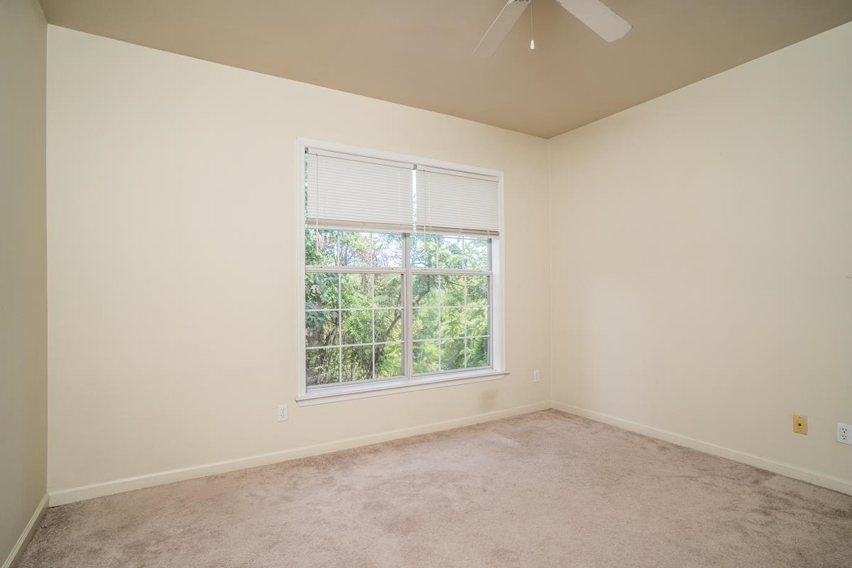 300 RIVERBEND DR, CHARLOTTESVILLE, Virginia 22902, 2 Bedrooms Bedrooms, ,2 BathroomsBathrooms,Residential,300 RIVERBEND DR,681245 MLS # 681245 300 RIVERBEND DR, CHARLOTTESVILLE, Virginia 22902, 2 Bedrooms Bedrooms, ,2 BathroomsBathrooms,Residential,300 RIVERBEND DR,681245 MLS # 681245