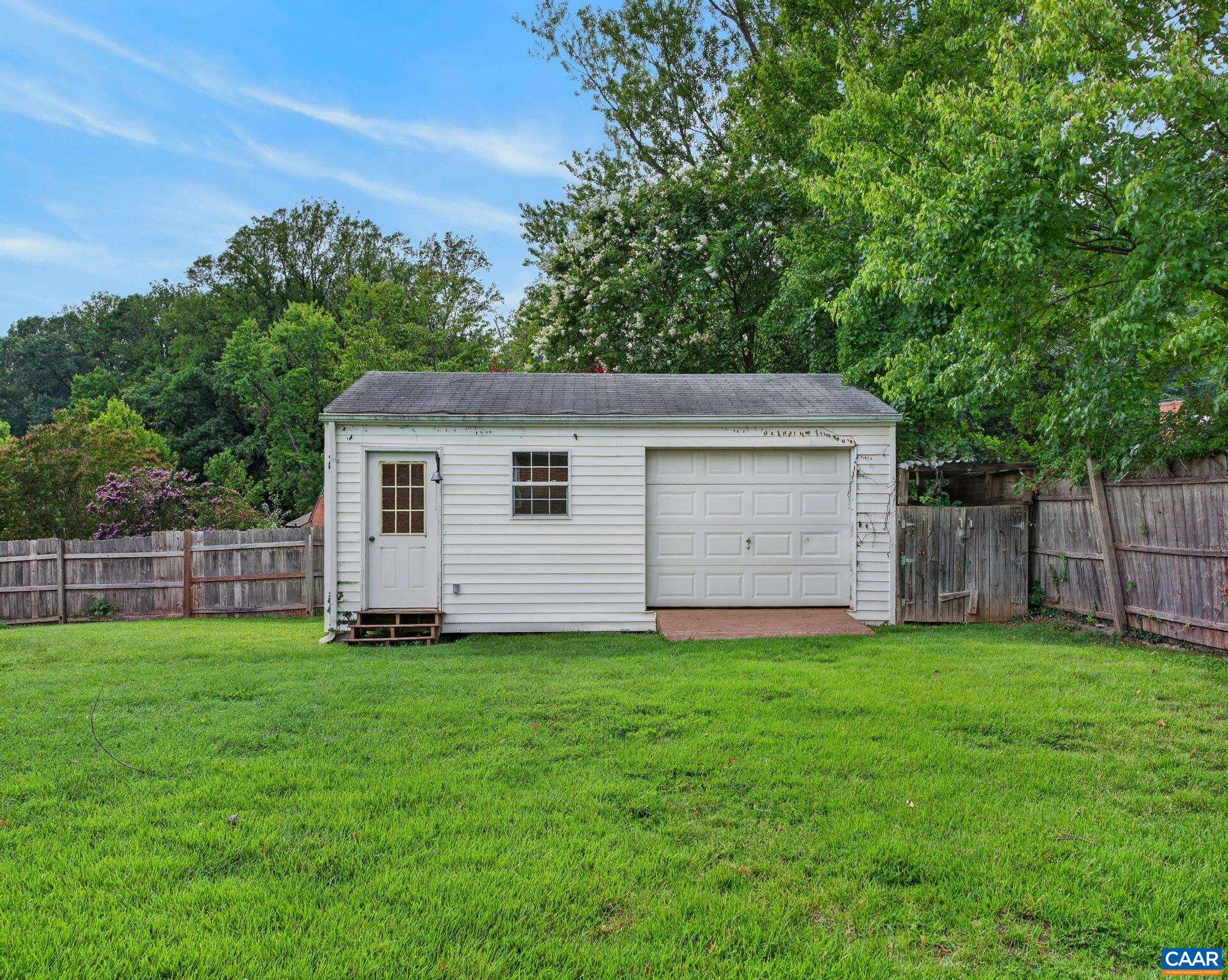 2219 GREENBRIER DR, CHARLOTTESVILLE, Virginia 22901, 4 Bedrooms Bedrooms, ,3 BathroomsBathrooms,Residential,2219 Greenbrier Dr.,2219 GREENBRIER DR,681246 MLS # 681246