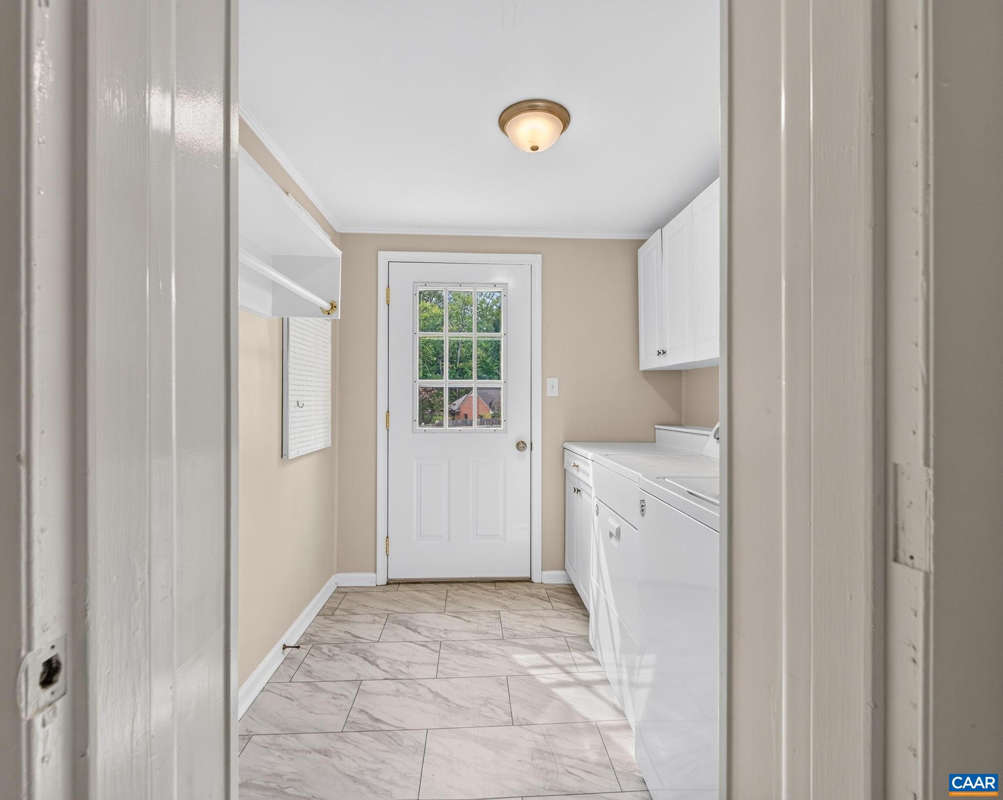 2219 GREENBRIER DR, CHARLOTTESVILLE, Virginia 22901, 4 Bedrooms Bedrooms, ,3 BathroomsBathrooms,Residential,2219 Greenbrier Dr.,2219 GREENBRIER DR,681246 MLS # 681246