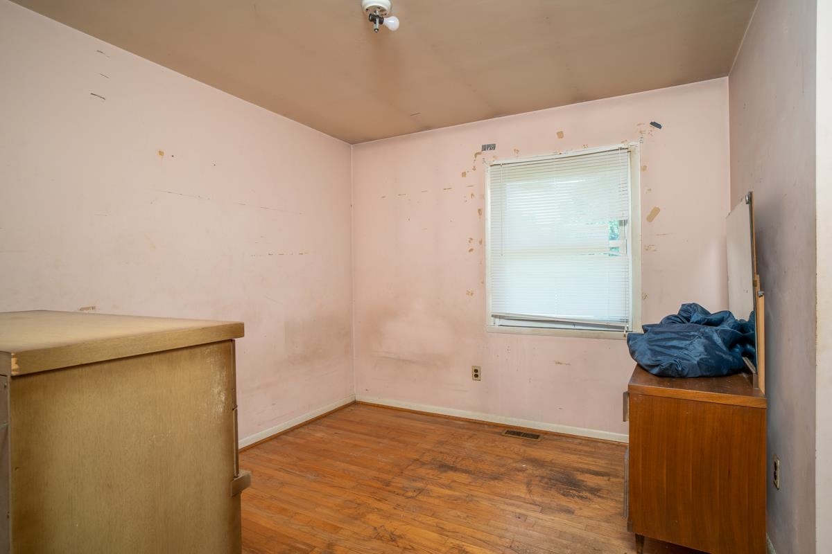 11 MORAIN ST, FRONT ROYAL, Virginia 22630, 3 Bedrooms Bedrooms, ,2 BathroomsBathrooms,Residential,11 MORAIN ST,681247 MLS # 681247 11 MORAIN ST, FRONT ROYAL, Virginia 22630, 3 Bedrooms Bedrooms, ,2 BathroomsBathrooms,Residential,11 MORAIN ST,681247 MLS # 681247