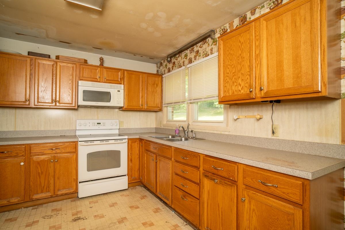 11 MORAIN ST, FRONT ROYAL, Virginia 22630, 3 Bedrooms Bedrooms, ,2 BathroomsBathrooms,Residential,11 MORAIN ST,681247 MLS # 681247 11 MORAIN ST, FRONT ROYAL, Virginia 22630, 3 Bedrooms Bedrooms, ,2 BathroomsBathrooms,Residential,11 MORAIN ST,681247 MLS # 681247
