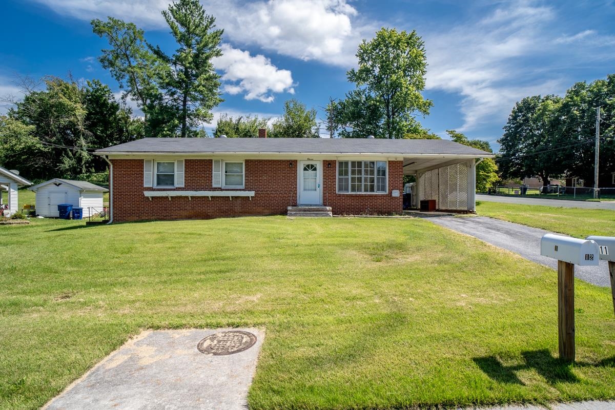 11 MORAIN ST, FRONT ROYAL, Virginia 22630, 3 Bedrooms Bedrooms, ,2 BathroomsBathrooms,Residential,11 MORAIN ST,681247 MLS # 681247 11 MORAIN ST, FRONT ROYAL, Virginia 22630, 3 Bedrooms Bedrooms, ,2 BathroomsBathrooms,Residential,11 MORAIN ST,681247 MLS # 681247