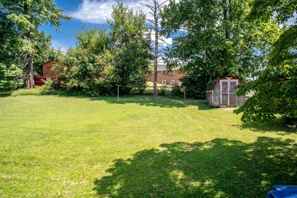 11 MORAIN ST, FRONT ROYAL, Virginia 22630, 3 Bedrooms Bedrooms, ,2 BathroomsBathrooms,Residential,11 MORAIN ST,681247 MLS # 681247 11 MORAIN ST, FRONT ROYAL, Virginia 22630, 3 Bedrooms Bedrooms, ,2 BathroomsBathrooms,Residential,11 MORAIN ST,681247 MLS # 681247
