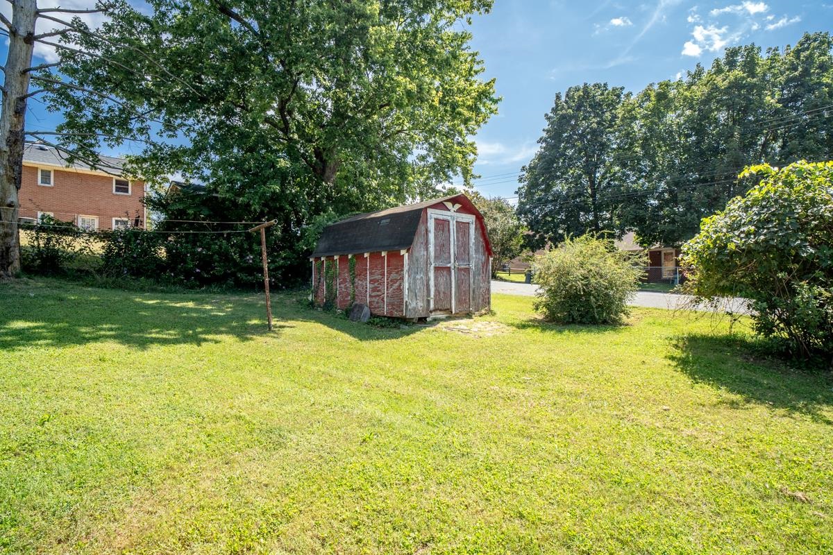 11 MORAIN ST, FRONT ROYAL, Virginia 22630, 3 Bedrooms Bedrooms, ,2 BathroomsBathrooms,Residential,11 MORAIN ST,681247 MLS # 681247 11 MORAIN ST, FRONT ROYAL, Virginia 22630, 3 Bedrooms Bedrooms, ,2 BathroomsBathrooms,Residential,11 MORAIN ST,681247 MLS # 681247
