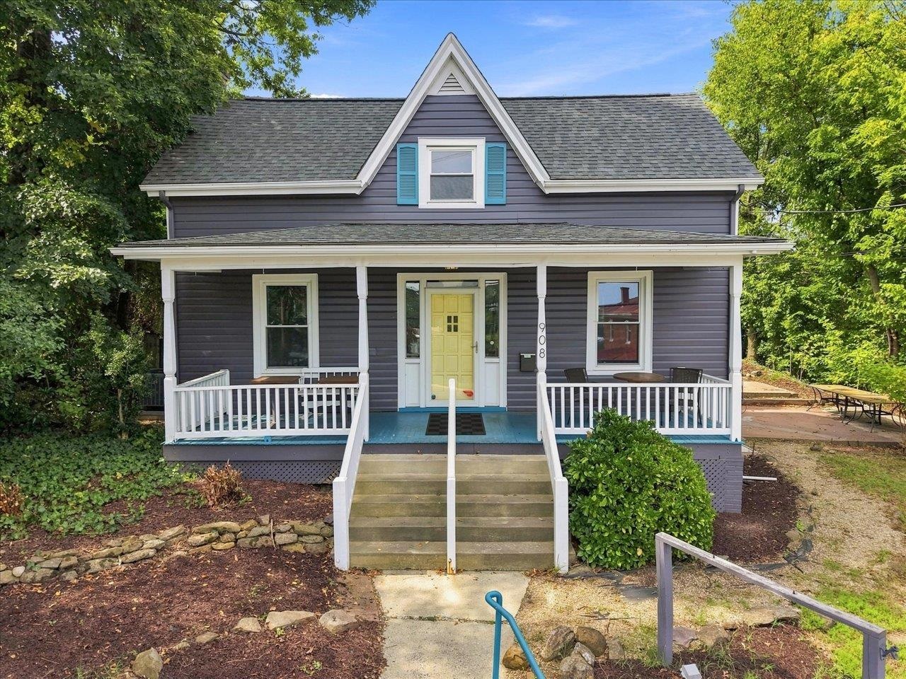 908 W MAIN ST, WAYNESBORO, Virginia 22980, ,Commercial,908 W MAIN ST,681258 MLS # 681258 908 W MAIN ST, WAYNESBORO, Virginia 22980, ,Commercial,908 W MAIN ST,681258 MLS # 681258