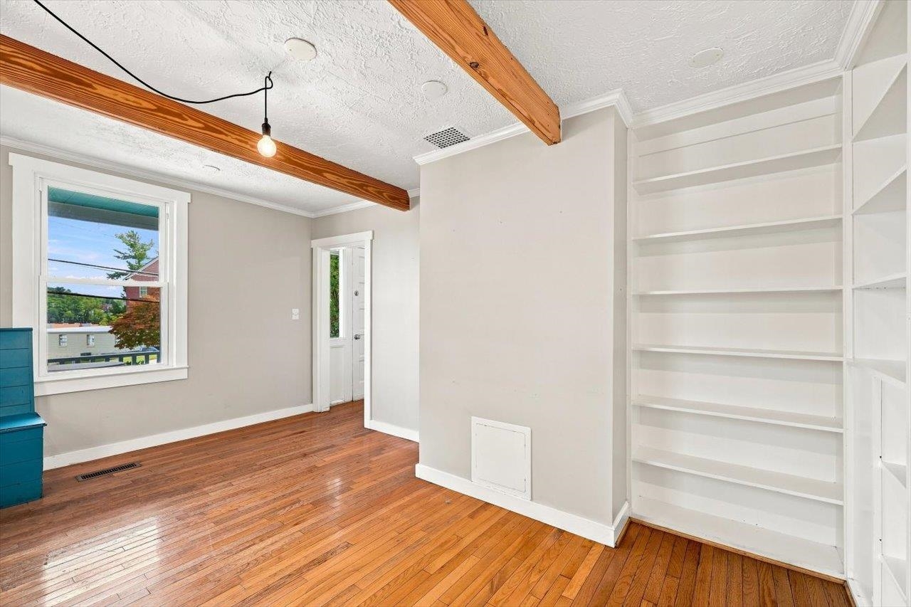 908 W MAIN ST, WAYNESBORO, Virginia 22980, ,Commercial,908 W MAIN ST,681258 MLS # 681258 908 W MAIN ST, WAYNESBORO, Virginia 22980, ,Commercial,908 W MAIN ST,681258 MLS # 681258