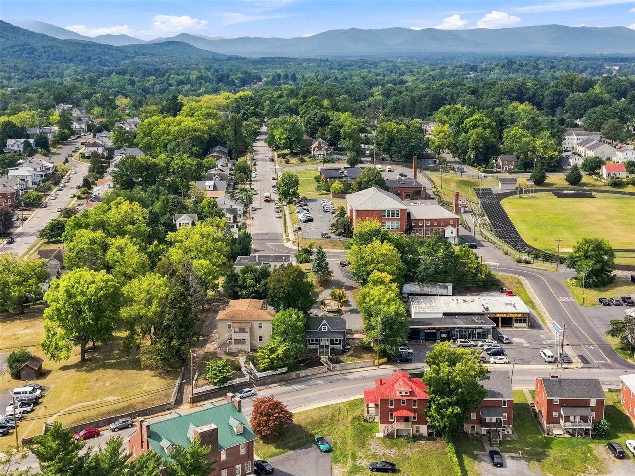 908 W MAIN ST, WAYNESBORO, Virginia 22980, ,Commercial,908 W MAIN ST,681258 MLS # 681258 908 W MAIN ST, WAYNESBORO, Virginia 22980, ,Commercial,908 W MAIN ST,681258 MLS # 681258
