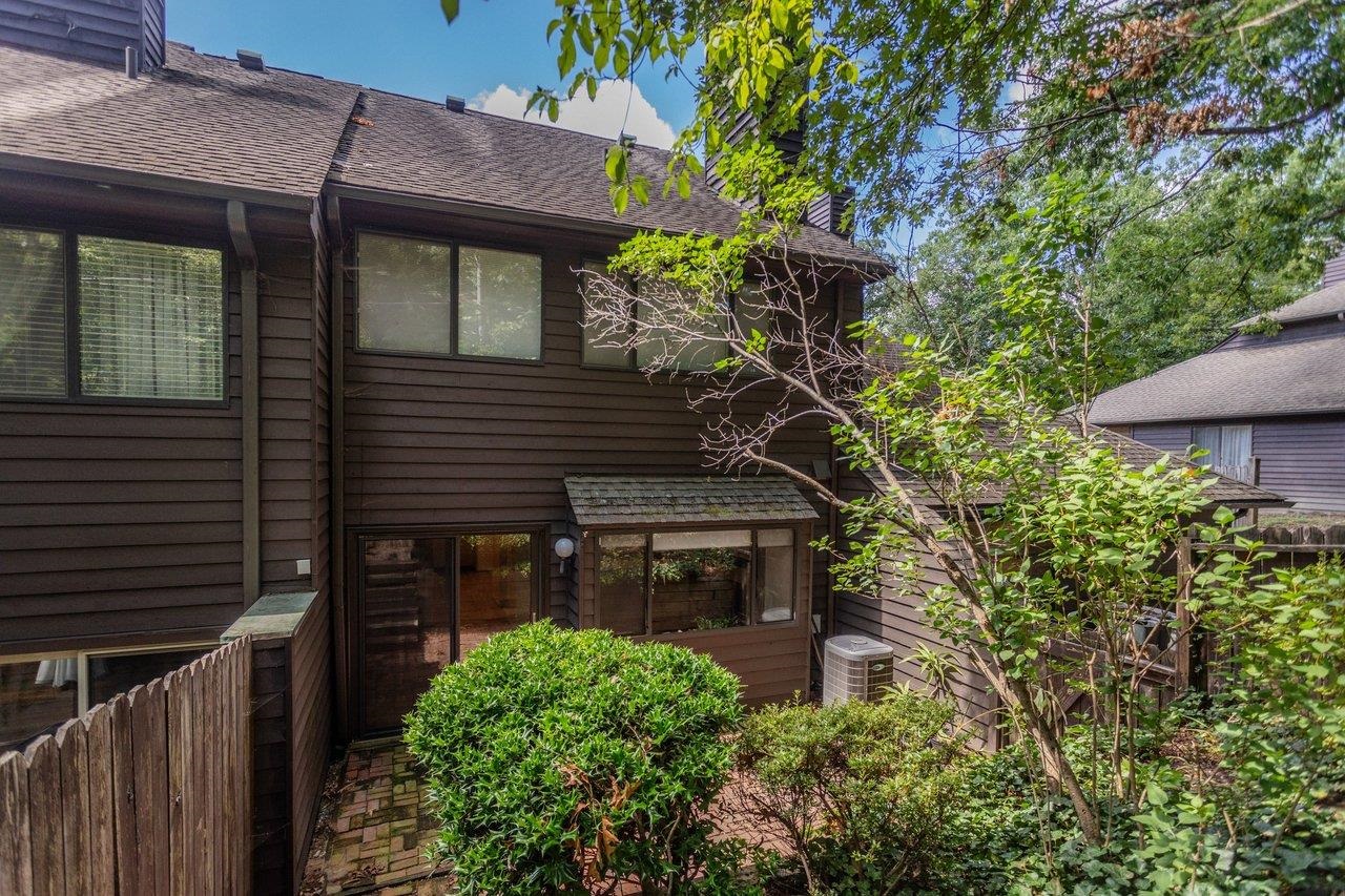 1561 BIRNAM DR, CHARLOTTESVILLE, Virginia 22901, 2 Bedrooms Bedrooms, ,2 BathroomsBathrooms,Residential,1561 BIRNAM DR,680519 MLS # 680519 1561 BIRNAM DR, CHARLOTTESVILLE, Virginia 22901, 2 Bedrooms Bedrooms, ,2 BathroomsBathrooms,Residential,1561 BIRNAM DR,680519 MLS # 680519