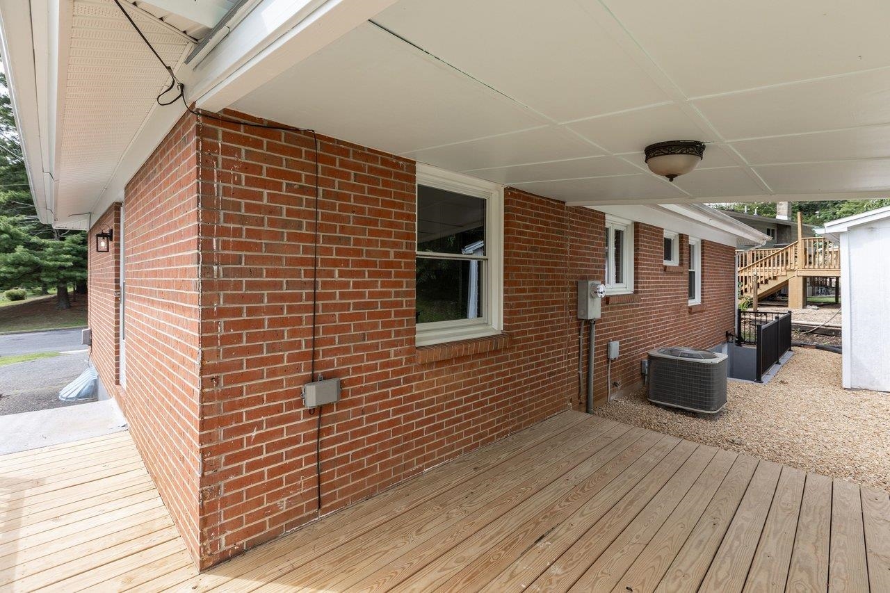 204 THOMAS ST, STAUNTON, Virginia 24401, 3 Bedrooms Bedrooms, ,1 BathroomBathrooms,Residential,204 THOMAS ST,680789 MLS # 680789 204 THOMAS ST, STAUNTON, Virginia 24401, 3 Bedrooms Bedrooms, ,1 BathroomBathrooms,Residential,204 THOMAS ST,680789 MLS # 680789