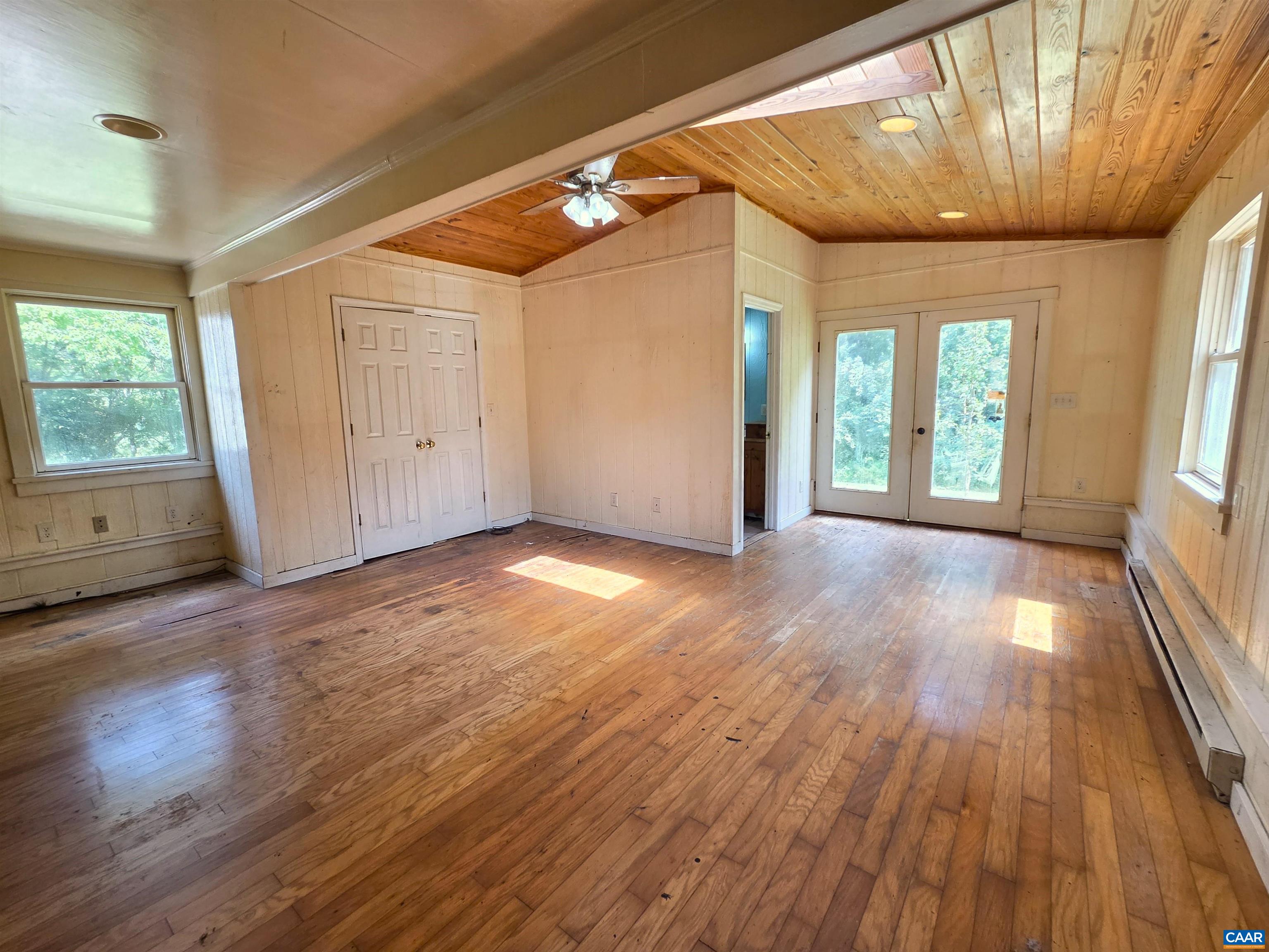 2159 GLENMORE RD, SCOTTSVILLE, Virginia 24590, 3 Bedrooms Bedrooms, ,2 BathroomsBathrooms,Residential,2159 GLENMORE RD,681249 MLS # 681249