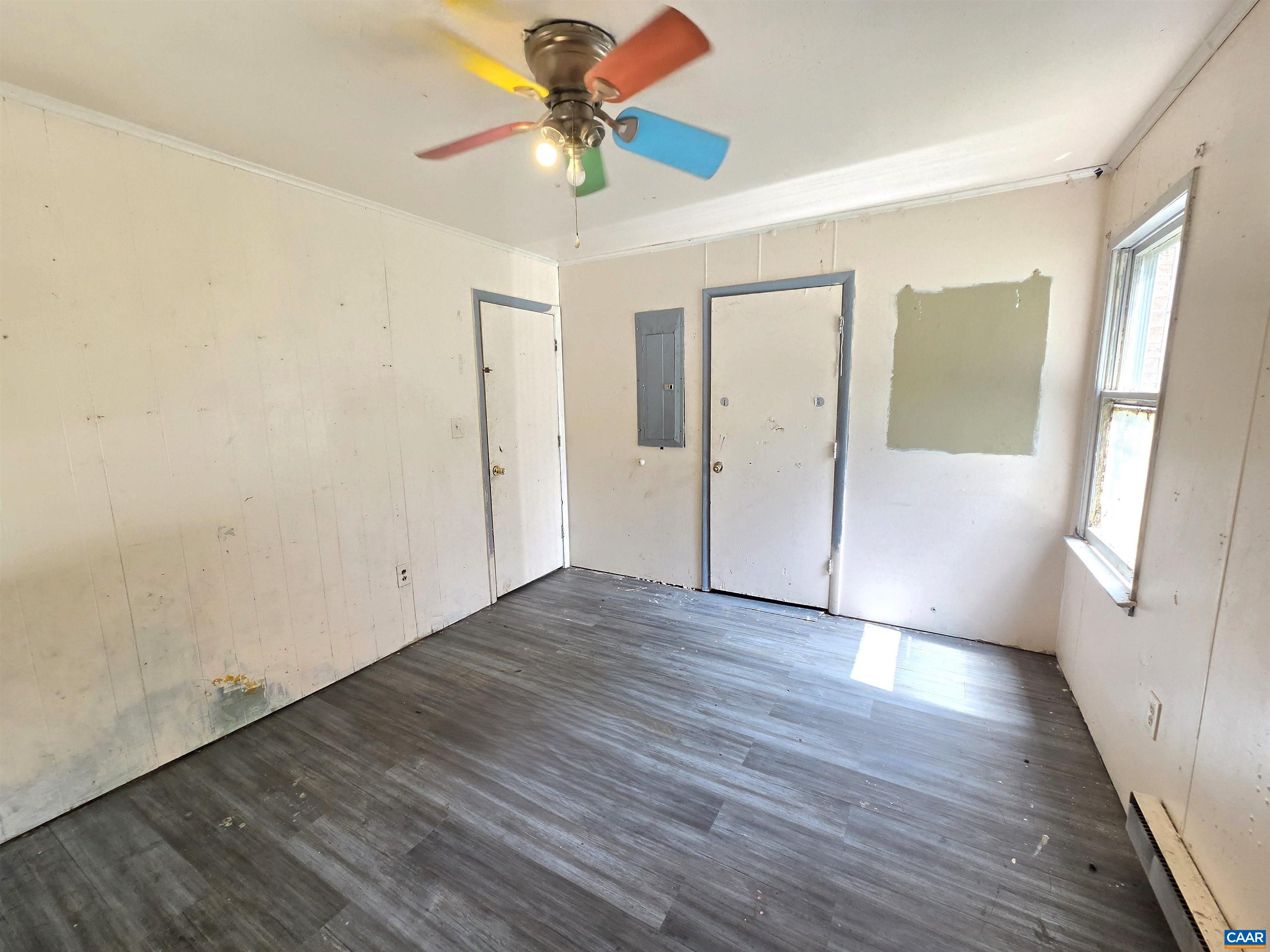 2159 GLENMORE RD, SCOTTSVILLE, Virginia 24590, 3 Bedrooms Bedrooms, ,2 BathroomsBathrooms,Residential,2159 GLENMORE RD,681249 MLS # 681249