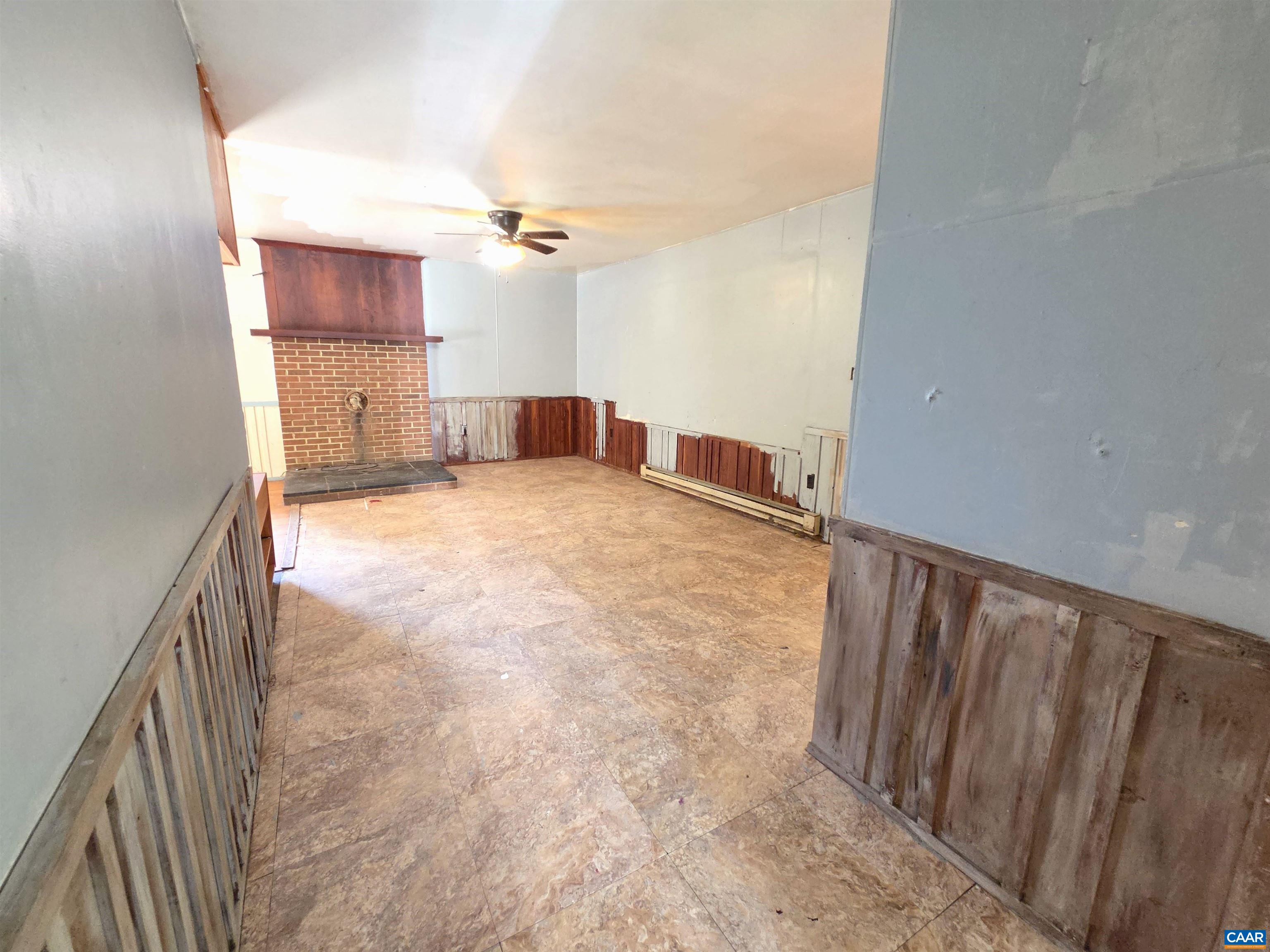 2159 GLENMORE RD, SCOTTSVILLE, Virginia 24590, 3 Bedrooms Bedrooms, ,2 BathroomsBathrooms,Residential,2159 GLENMORE RD,681249 MLS # 681249