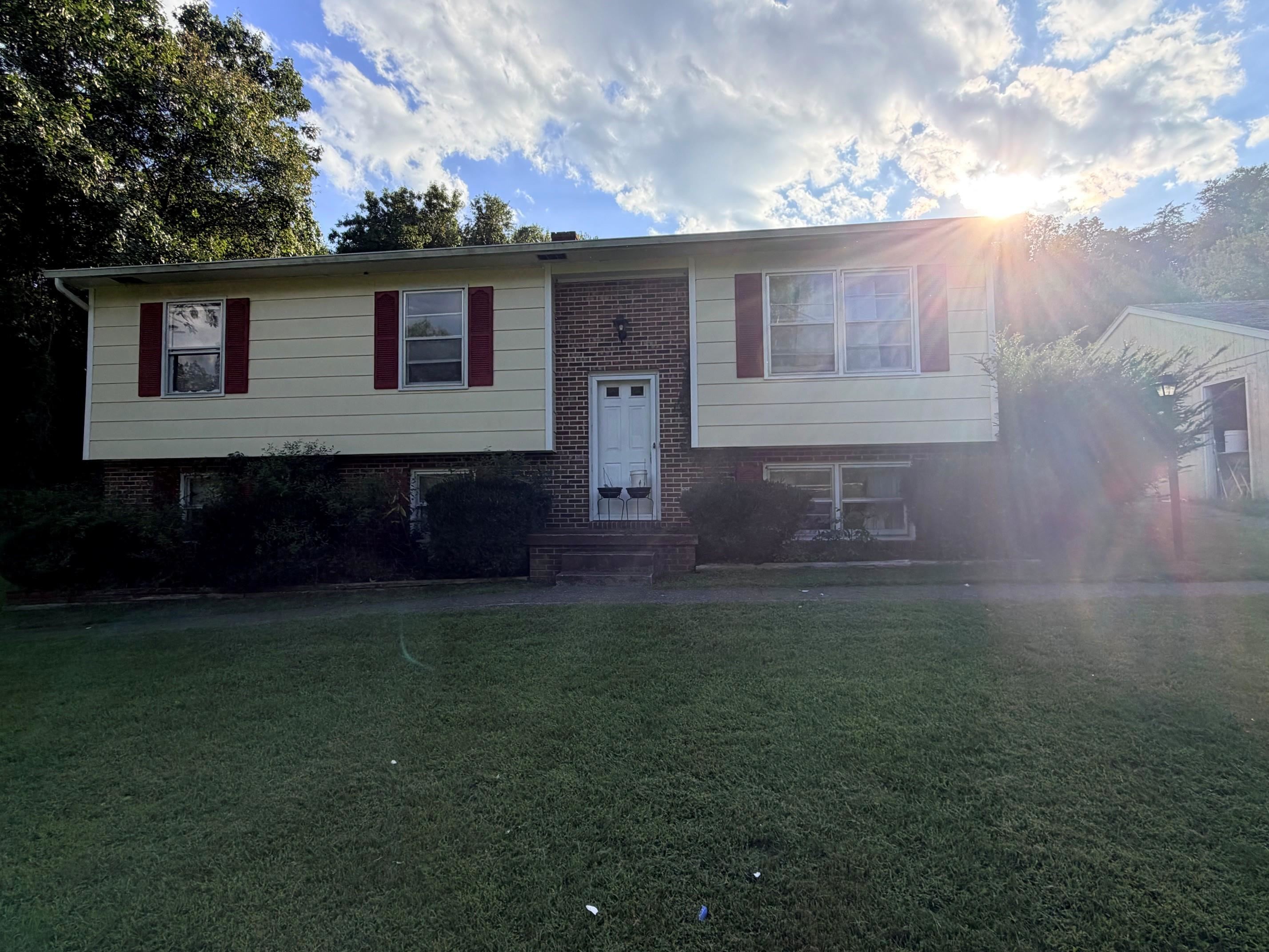 400 HANCOCK ST, CRAIGSVILLE, Virginia 24430, 4 Bedrooms Bedrooms, ,2 BathroomsBathrooms,Residential,061A 5 89 61A-(5)-89 CRAIGSVILLE LOT 89 4235 AC,400 HANCOCK ST,681256 MLS # 681256