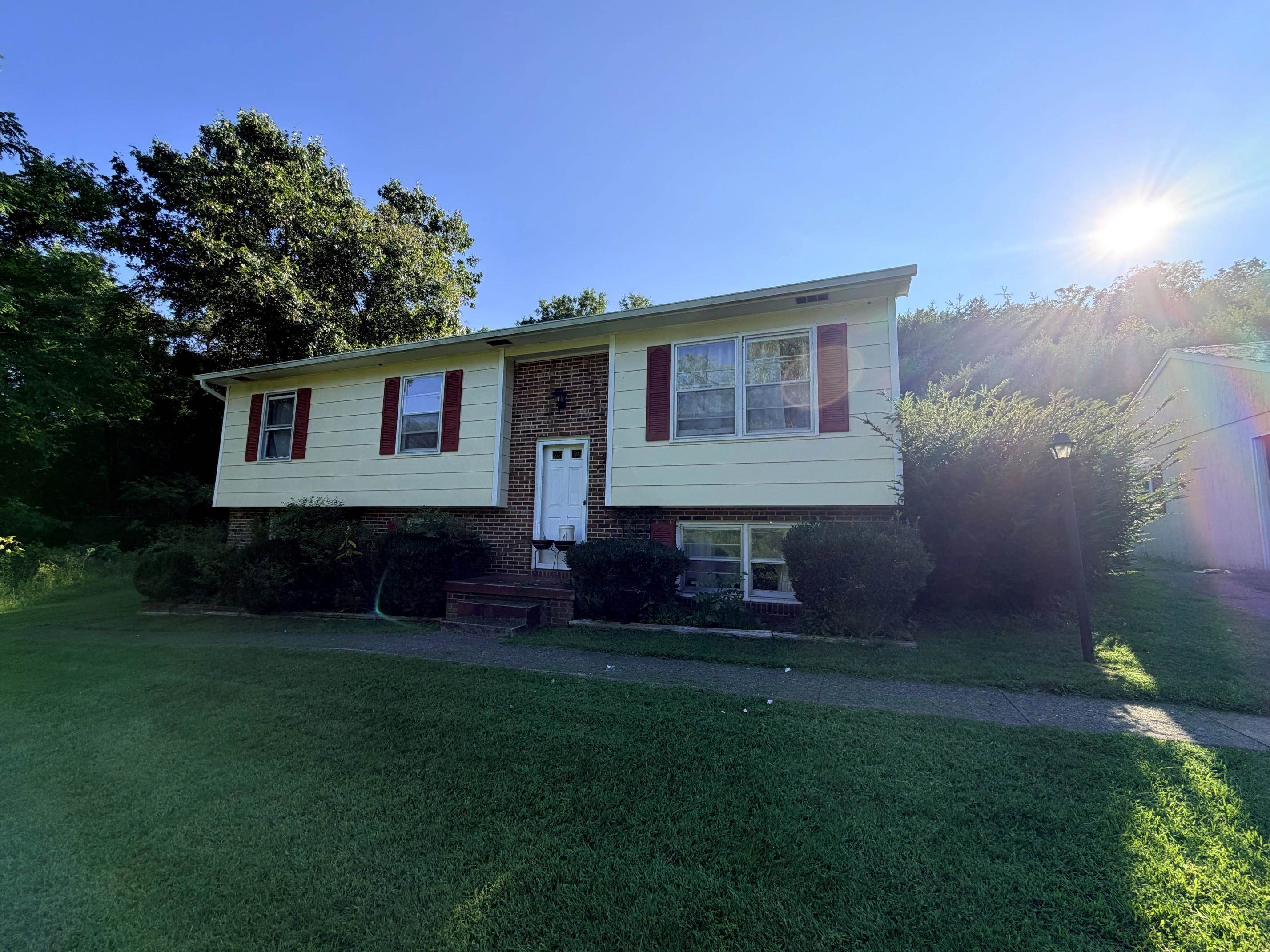 400 HANCOCK ST, CRAIGSVILLE, Virginia 24430, 4 Bedrooms Bedrooms, ,2 BathroomsBathrooms,Residential,061A 5 89 61A-(5)-89 CRAIGSVILLE LOT 89 4235 AC,400 HANCOCK ST,681256 MLS # 681256