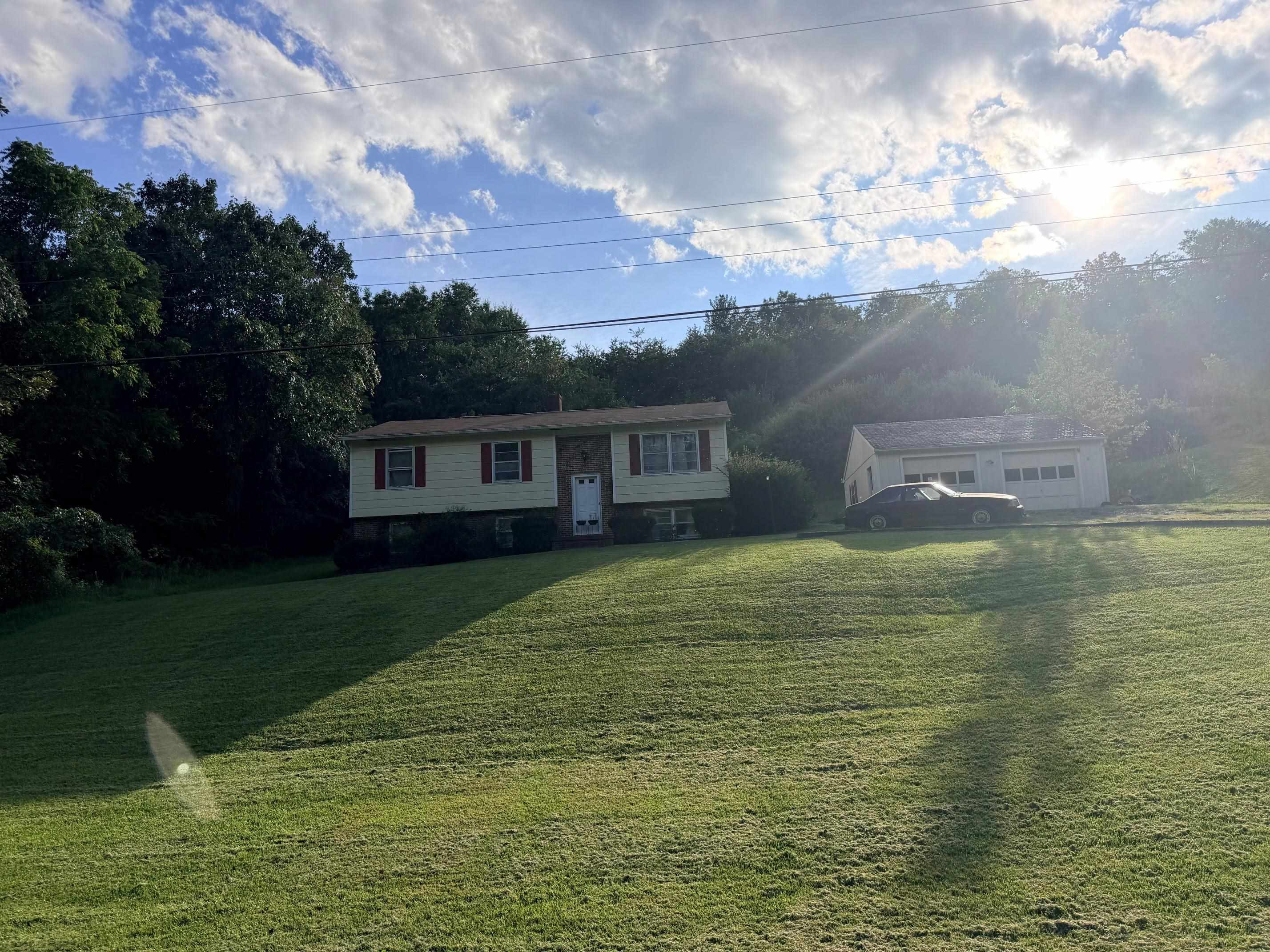 400 HANCOCK ST, CRAIGSVILLE, Virginia 24430, 4 Bedrooms Bedrooms, ,2 BathroomsBathrooms,Residential,061A 5 89 61A-(5)-89 CRAIGSVILLE LOT 89 4235 AC,400 HANCOCK ST,681256 MLS # 681256