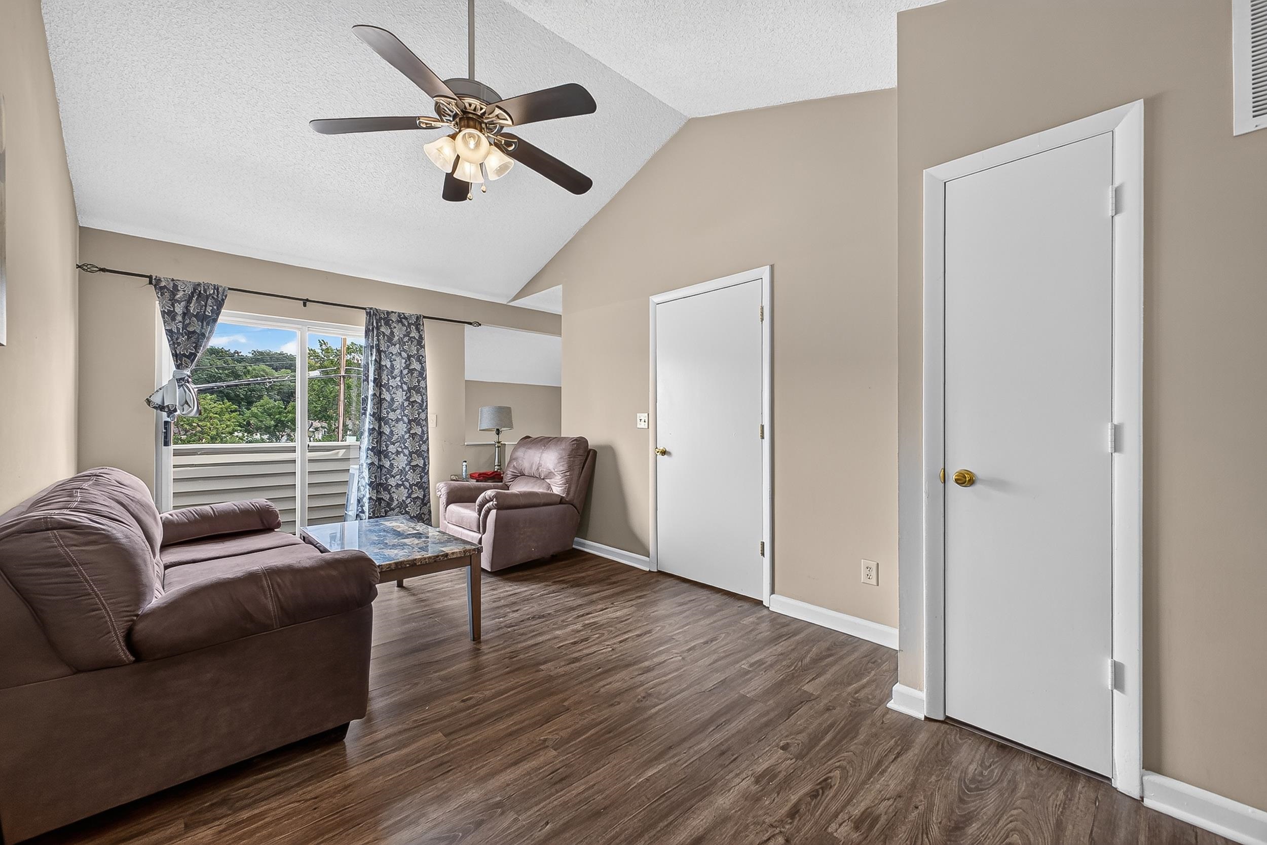 1319 BRADLEY DR, HARRISONBURG, Virginia 22801, 4 Bedrooms Bedrooms, ,2 BathroomsBathrooms,Residential,1319 BRADLEY DR,681268 MLS # 681268 1319 BRADLEY DR, HARRISONBURG, Virginia 22801, 4 Bedrooms Bedrooms, ,2 BathroomsBathrooms,Residential,1319 BRADLEY DR,681268 MLS # 681268