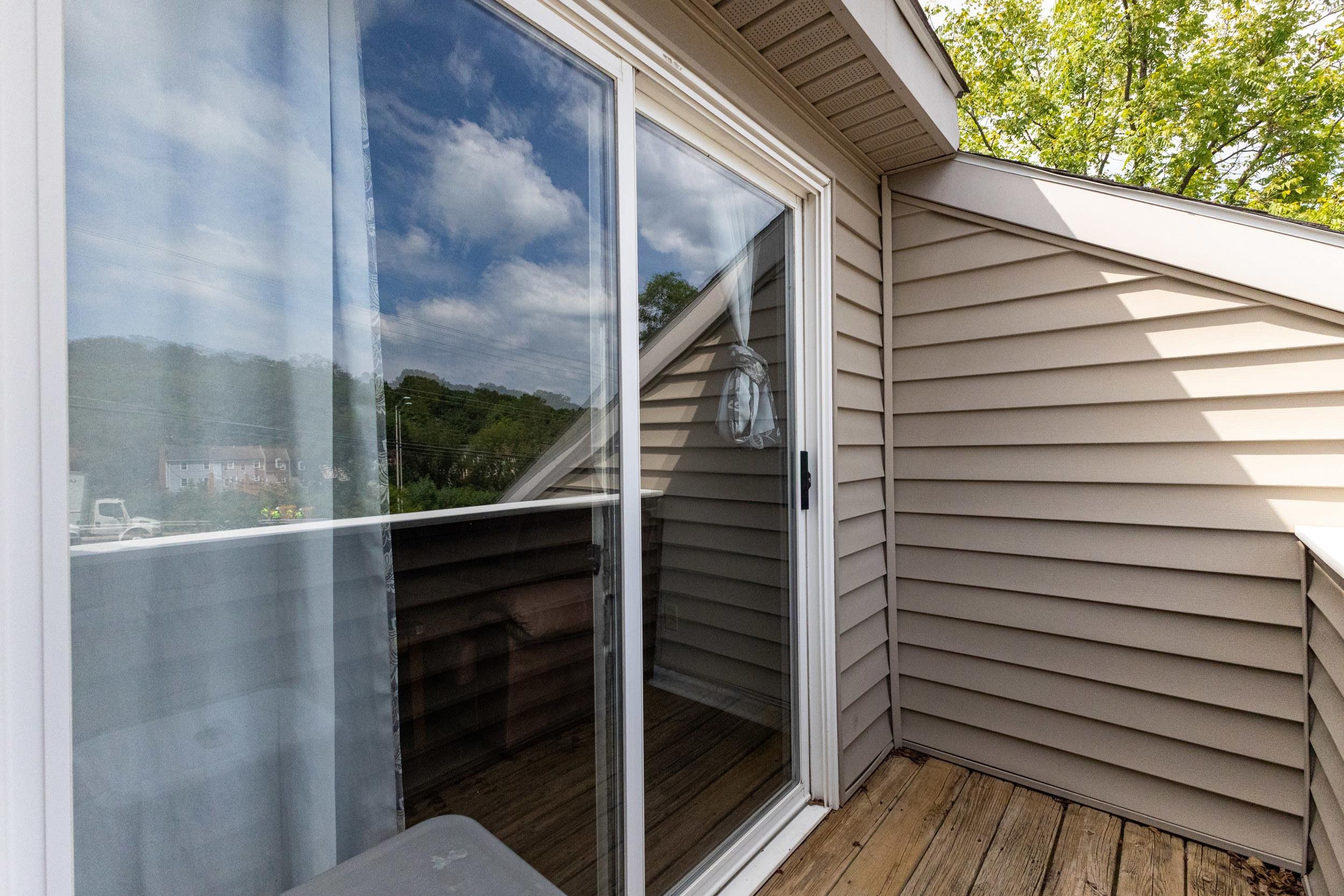 1319 BRADLEY DR, HARRISONBURG, Virginia 22801, 4 Bedrooms Bedrooms, ,2 BathroomsBathrooms,Residential,1319 BRADLEY DR,681268 MLS # 681268 1319 BRADLEY DR, HARRISONBURG, Virginia 22801, 4 Bedrooms Bedrooms, ,2 BathroomsBathrooms,Residential,1319 BRADLEY DR,681268 MLS # 681268