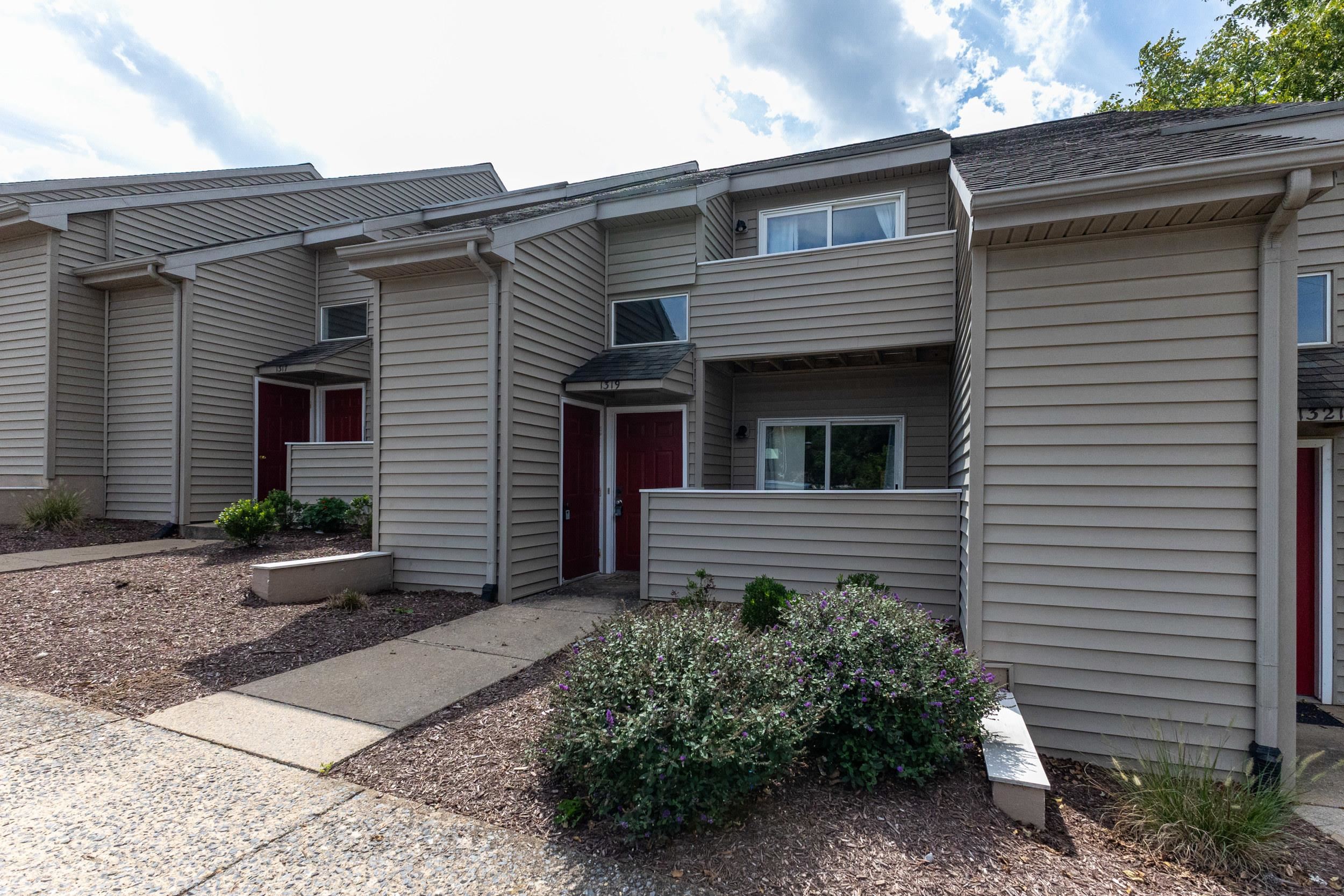 1319 BRADLEY DR, HARRISONBURG, Virginia 22801, 4 Bedrooms Bedrooms, ,2 BathroomsBathrooms,Residential,1319 BRADLEY DR,681268 MLS # 681268 1319 BRADLEY DR, HARRISONBURG, Virginia 22801, 4 Bedrooms Bedrooms, ,2 BathroomsBathrooms,Residential,1319 BRADLEY DR,681268 MLS # 681268