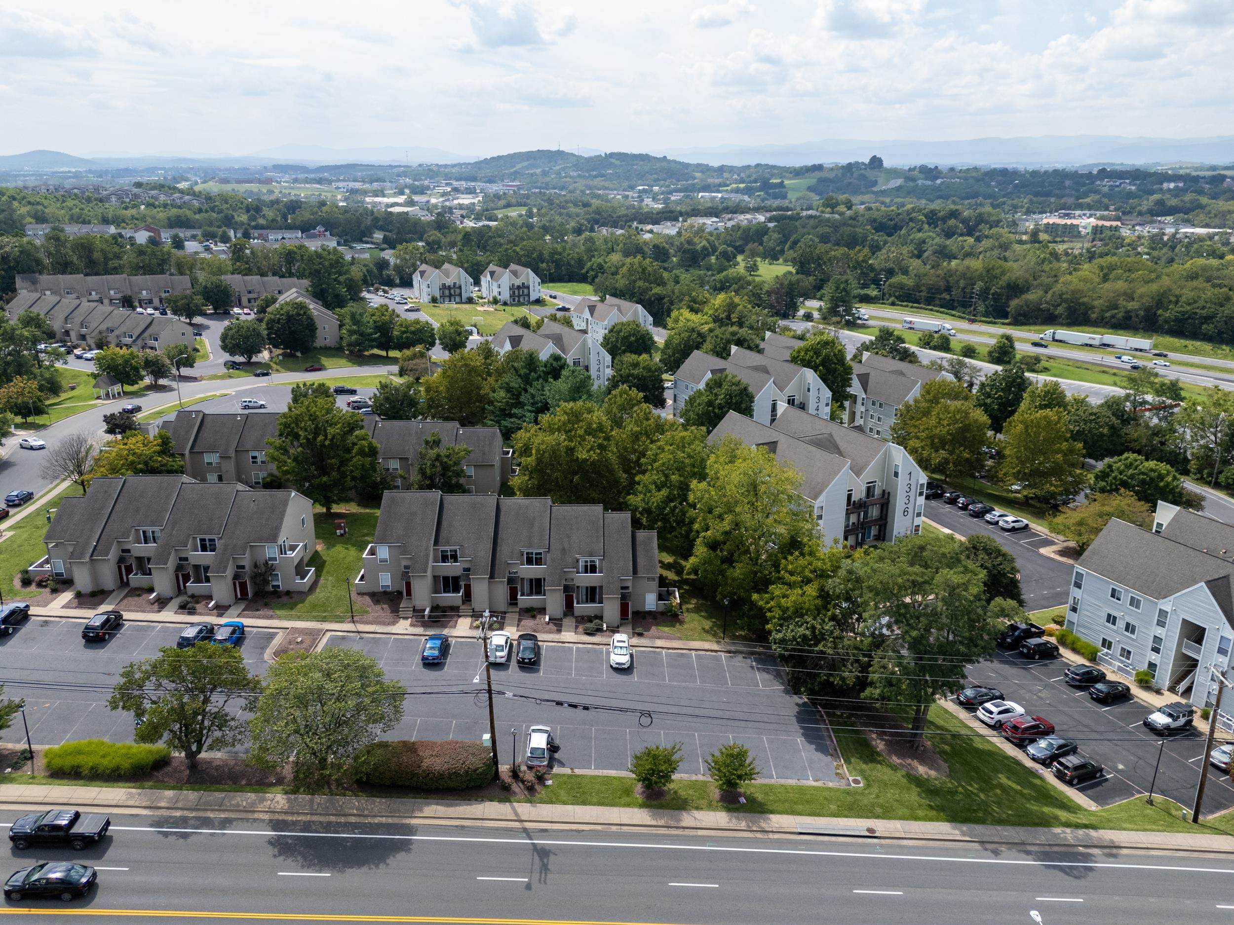 1319 BRADLEY DR, HARRISONBURG, Virginia 22801, 4 Bedrooms Bedrooms, ,2 BathroomsBathrooms,Residential,1319 BRADLEY DR,681268 MLS # 681268 1319 BRADLEY DR, HARRISONBURG, Virginia 22801, 4 Bedrooms Bedrooms, ,2 BathroomsBathrooms,Residential,1319 BRADLEY DR,681268 MLS # 681268