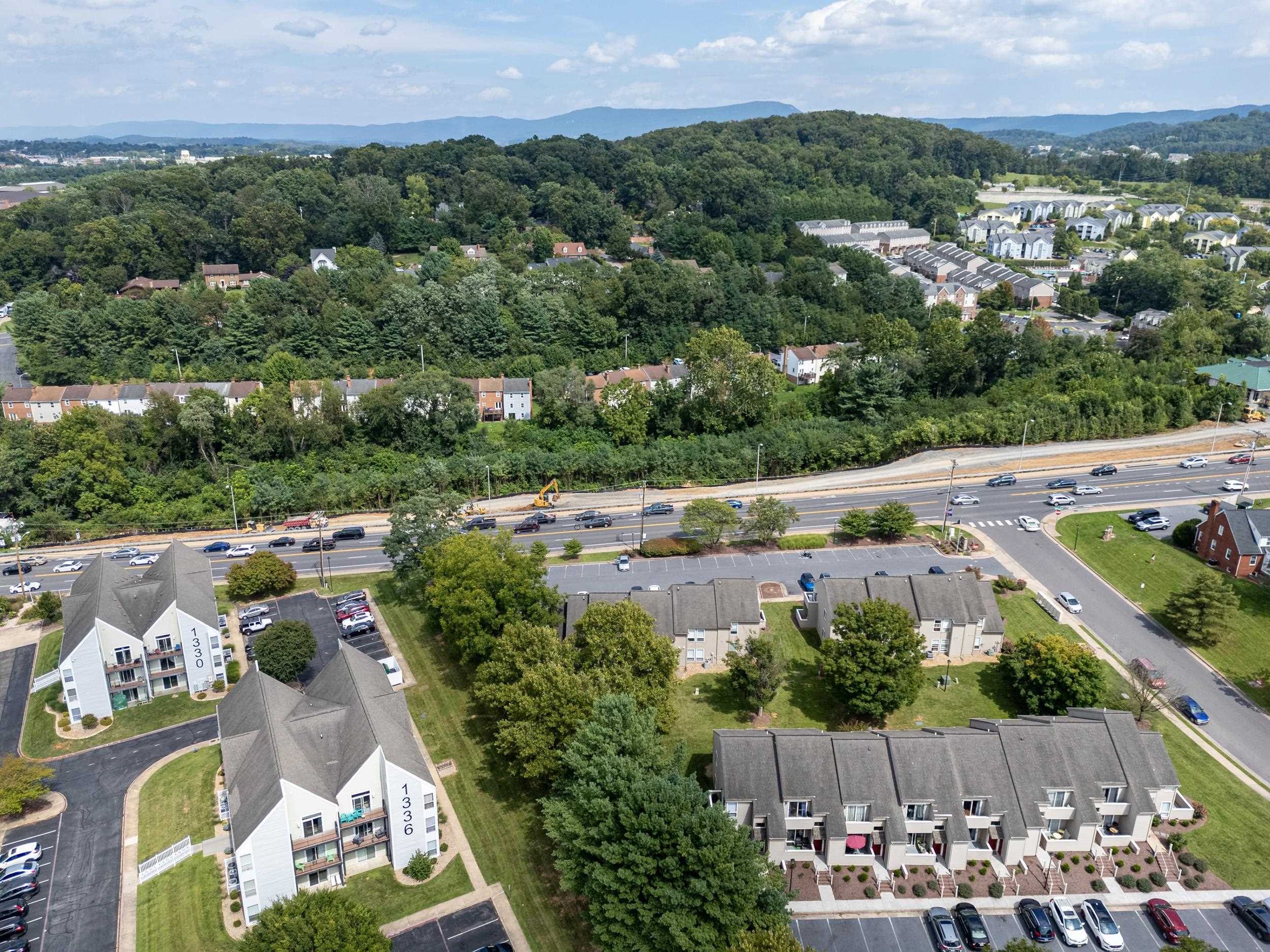 1319 BRADLEY DR, HARRISONBURG, Virginia 22801, 4 Bedrooms Bedrooms, ,2 BathroomsBathrooms,Residential,1319 BRADLEY DR,681268 MLS # 681268 1319 BRADLEY DR, HARRISONBURG, Virginia 22801, 4 Bedrooms Bedrooms, ,2 BathroomsBathrooms,Residential,1319 BRADLEY DR,681268 MLS # 681268