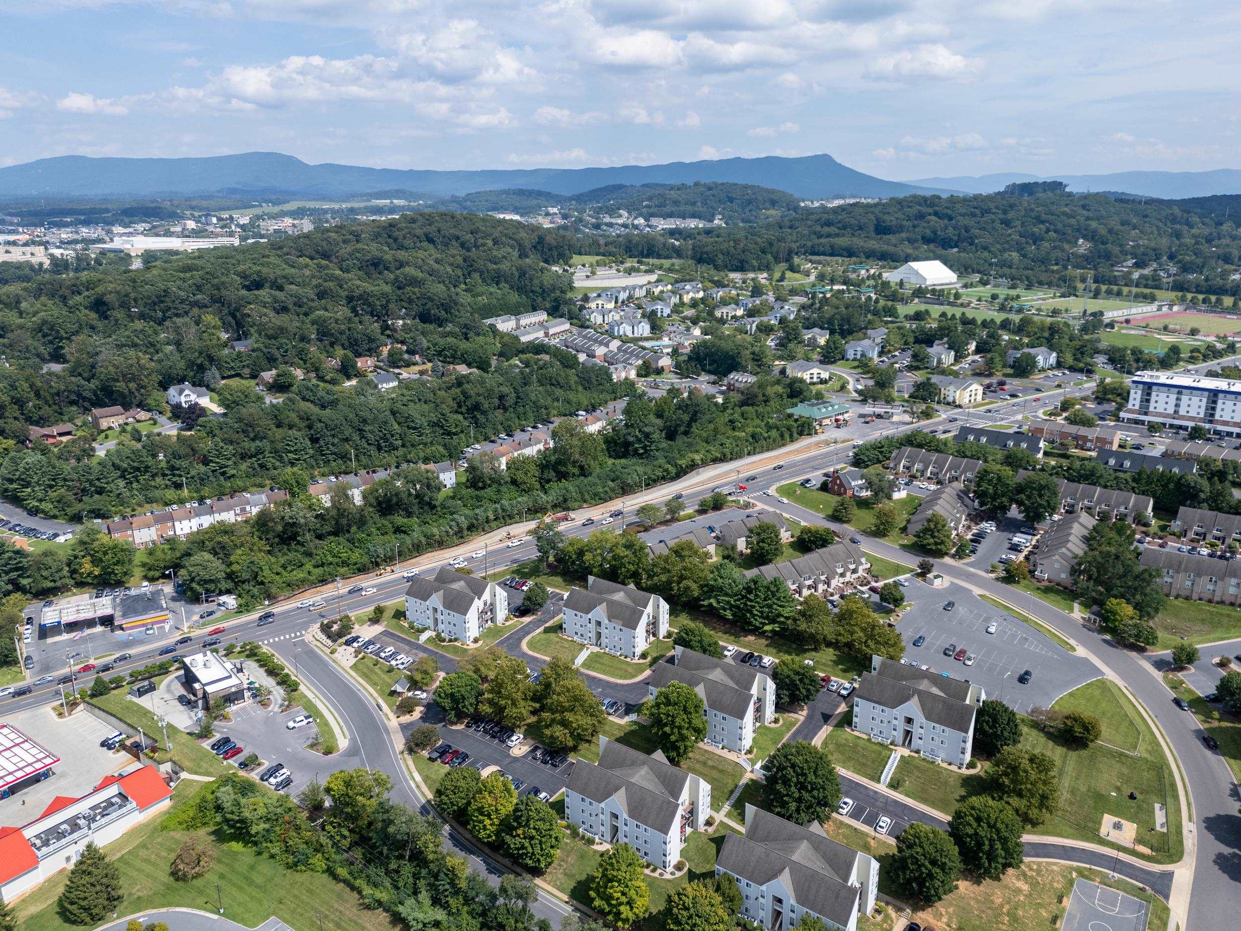 1319 BRADLEY DR, HARRISONBURG, Virginia 22801, 4 Bedrooms Bedrooms, ,2 BathroomsBathrooms,Residential,1319 BRADLEY DR,681268 MLS # 681268 1319 BRADLEY DR, HARRISONBURG, Virginia 22801, 4 Bedrooms Bedrooms, ,2 BathroomsBathrooms,Residential,1319 BRADLEY DR,681268 MLS # 681268