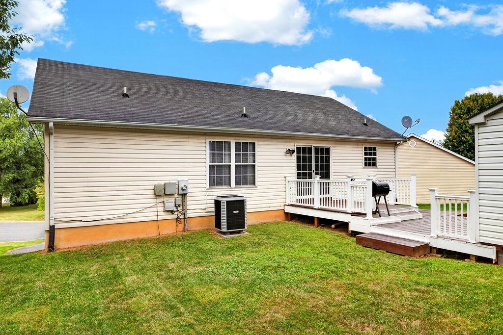650 EDWARDIAN LN, WAYNESBORO, Virginia 22980, 4 Bedrooms Bedrooms, ,2 BathroomsBathrooms,Residential,650 EDWARDIAN LN,681274 MLS # 681274 650 EDWARDIAN LN, WAYNESBORO, Virginia 22980, 4 Bedrooms Bedrooms, ,2 BathroomsBathrooms,Residential,650 EDWARDIAN LN,681274 MLS # 681274