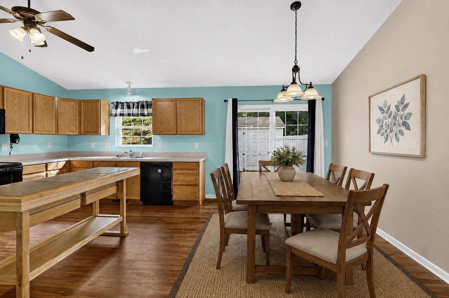 650 EDWARDIAN LN, WAYNESBORO, Virginia 22980, 4 Bedrooms Bedrooms, ,2 BathroomsBathrooms,Residential,650 EDWARDIAN LN,681274 MLS # 681274 650 EDWARDIAN LN, WAYNESBORO, Virginia 22980, 4 Bedrooms Bedrooms, ,2 BathroomsBathrooms,Residential,650 EDWARDIAN LN,681274 MLS # 681274