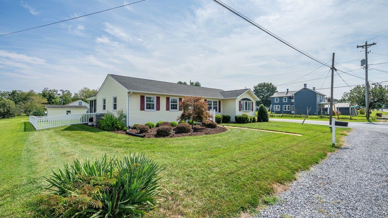 710 10TH ST, SHENANDOAH, Virginia 22849, 4 Bedrooms Bedrooms, ,2 BathroomsBathrooms,Residential,710 10TH ST,681275 MLS # 681275 710 10TH ST, SHENANDOAH, Virginia 22849, 4 Bedrooms Bedrooms, ,2 BathroomsBathrooms,Residential,710 10TH ST,681275 MLS # 681275