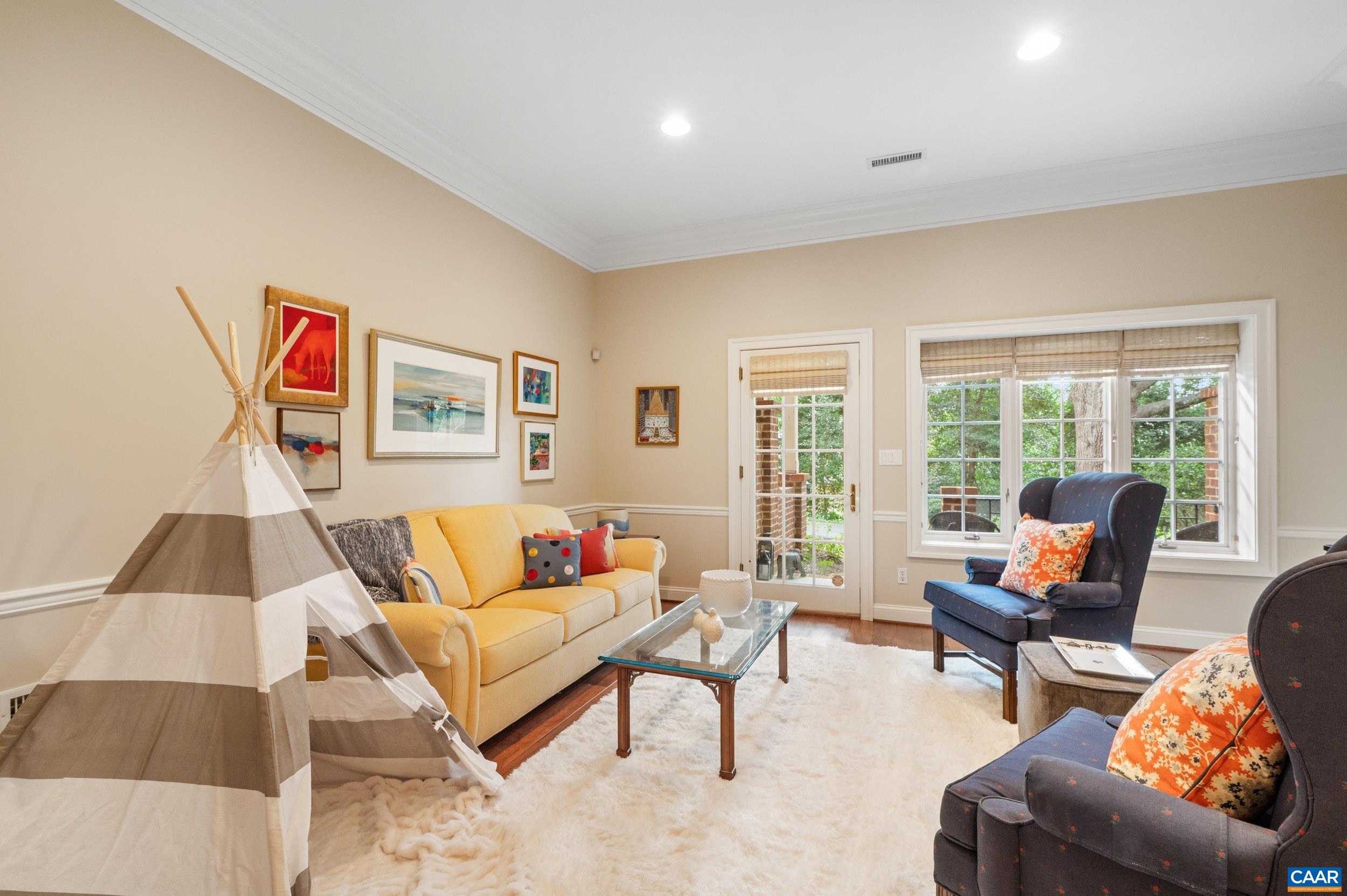 553 DRYDEN PL, CHARLOTTESVILLE, Virginia 22903, 3 Bedrooms Bedrooms, ,3 BathroomsBathrooms,Residential,553 DRYDEN PL,681276 MLS # 681276