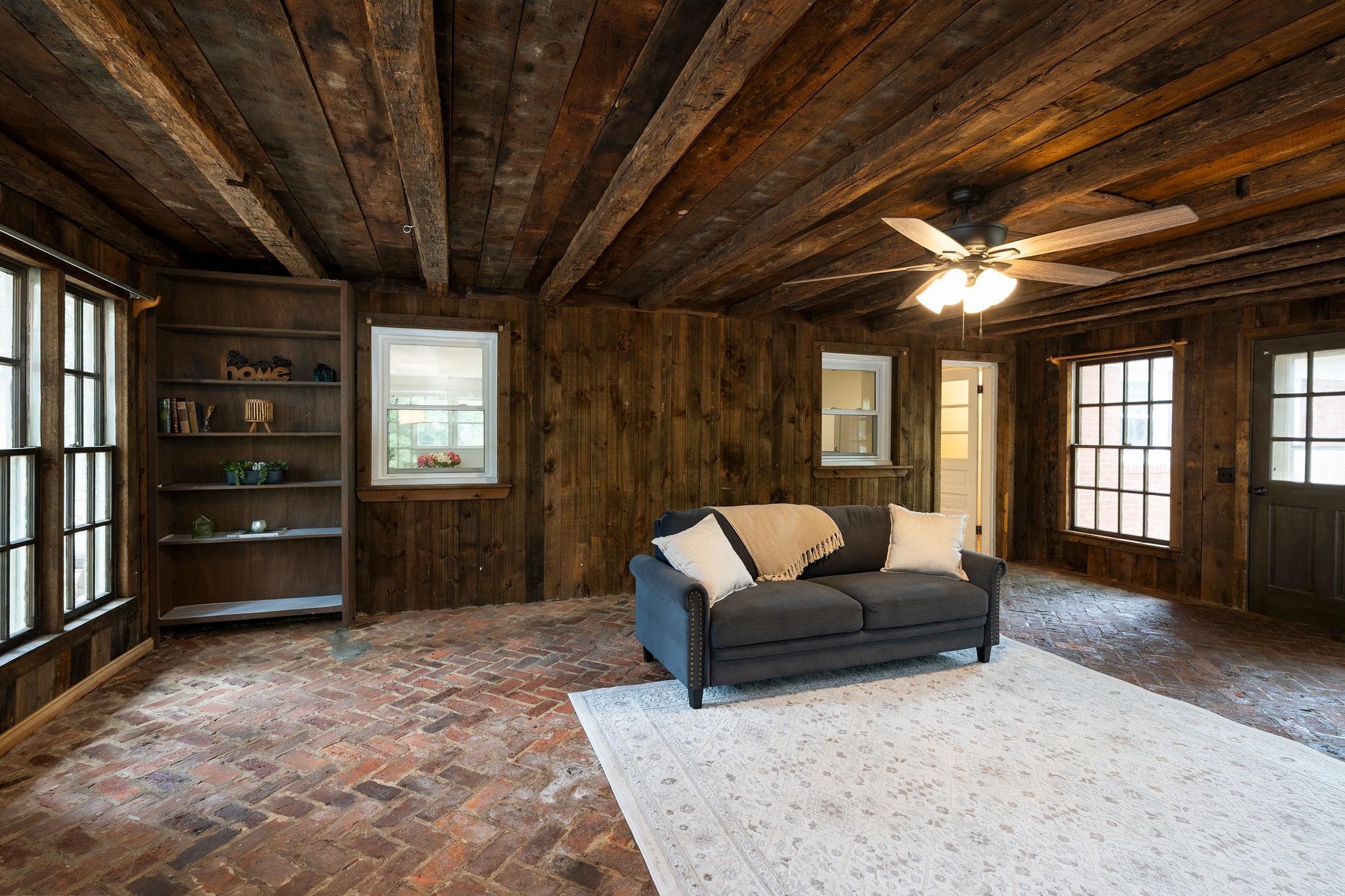 104 GREENWOOD RD, STAUNTON, Virginia 24401, 5 Bedrooms Bedrooms, ,2 BathroomsBathrooms,Residential,104 GREENWOOD RD,681277 MLS # 681277 104 GREENWOOD RD, STAUNTON, Virginia 24401, 5 Bedrooms Bedrooms, ,2 BathroomsBathrooms,Residential,104 GREENWOOD RD,681277 MLS # 681277