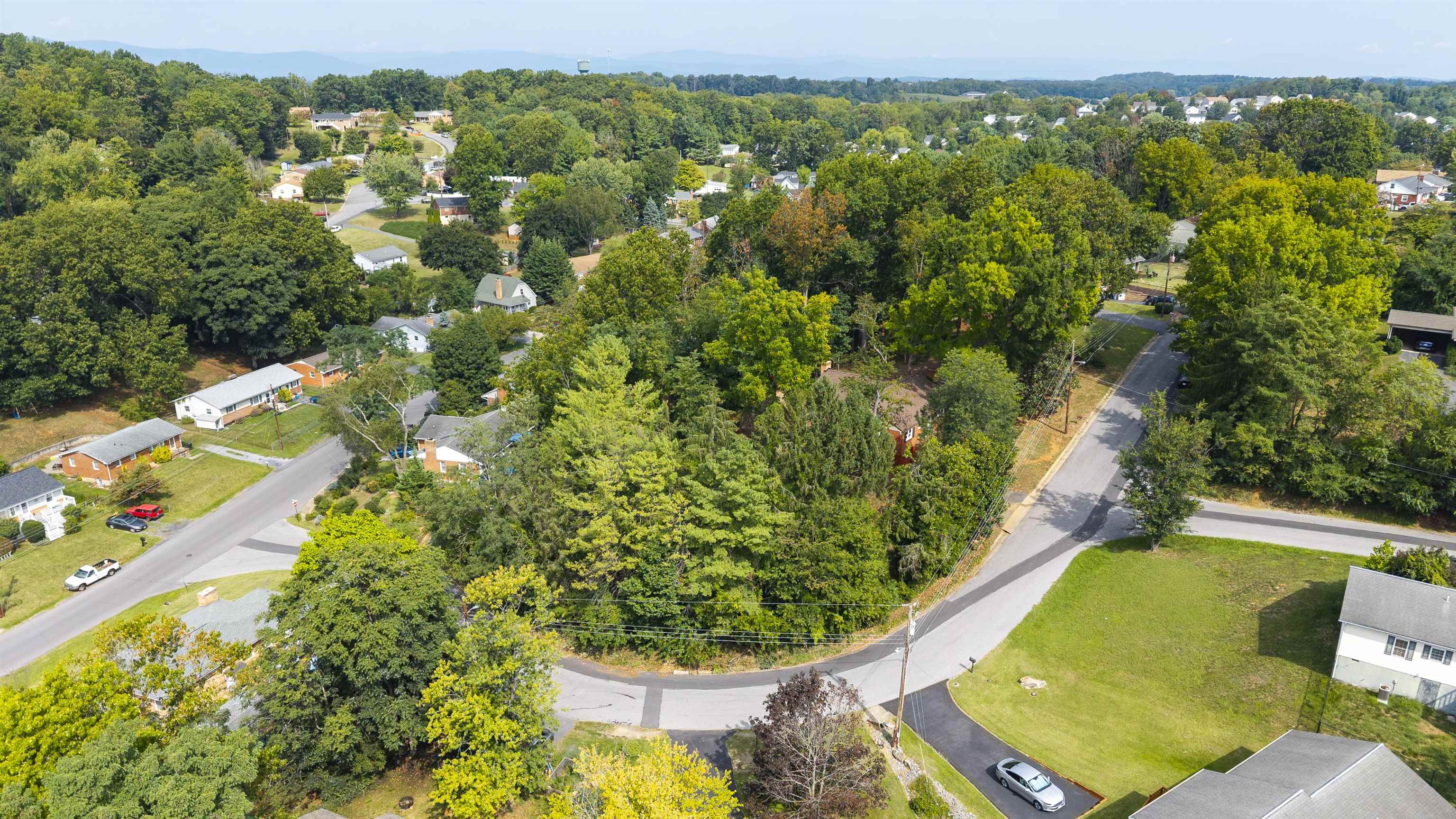 104 GREENWOOD RD, STAUNTON, Virginia 24401, 5 Bedrooms Bedrooms, ,2 BathroomsBathrooms,Residential,104 GREENWOOD RD,681277 MLS # 681277 104 GREENWOOD RD, STAUNTON, Virginia 24401, 5 Bedrooms Bedrooms, ,2 BathroomsBathrooms,Residential,104 GREENWOOD RD,681277 MLS # 681277