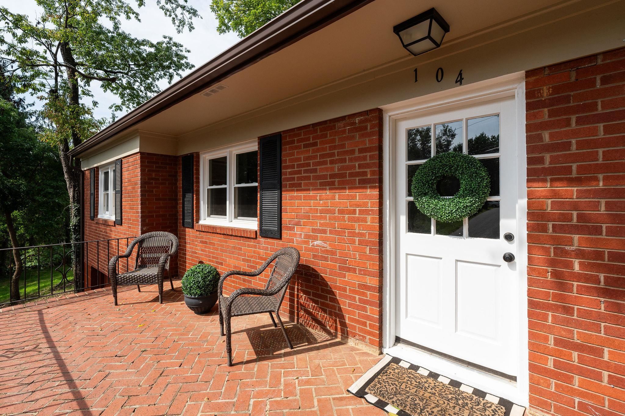 104 GREENWOOD RD, STAUNTON, Virginia 24401, 5 Bedrooms Bedrooms, ,2 BathroomsBathrooms,Residential,104 GREENWOOD RD,681277 MLS # 681277 104 GREENWOOD RD, STAUNTON, Virginia 24401, 5 Bedrooms Bedrooms, ,2 BathroomsBathrooms,Residential,104 GREENWOOD RD,681277 MLS # 681277
