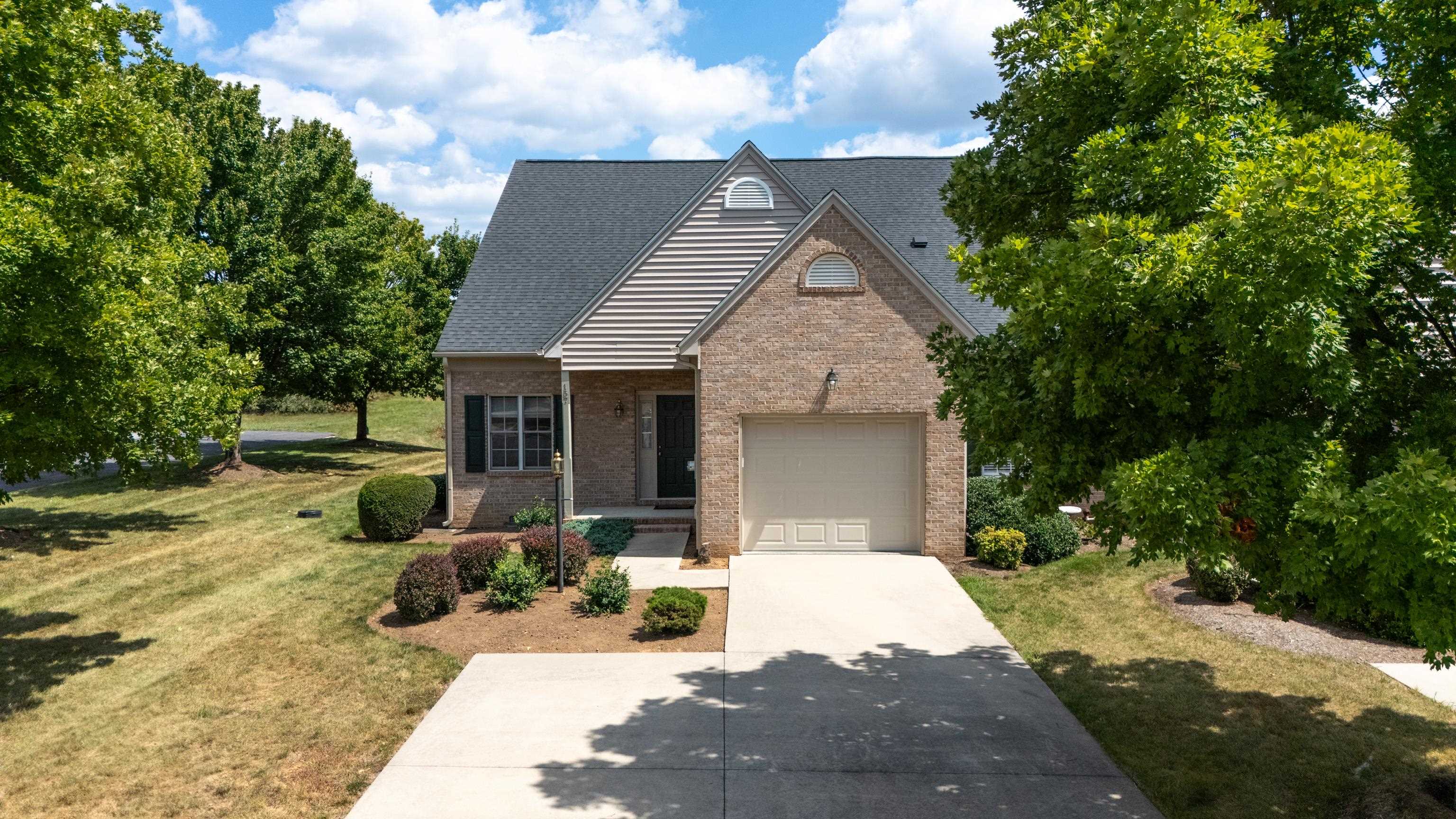 157 BRYANT DR, WAYNESBORO, Virginia 22980, 3 Bedrooms Bedrooms, ,2 BathroomsBathrooms,Residential,157 BRYANT DR,681280 MLS # 681280 157 BRYANT DR, WAYNESBORO, Virginia 22980, 3 Bedrooms Bedrooms, ,2 BathroomsBathrooms,Residential,157 BRYANT DR,681280 MLS # 681280