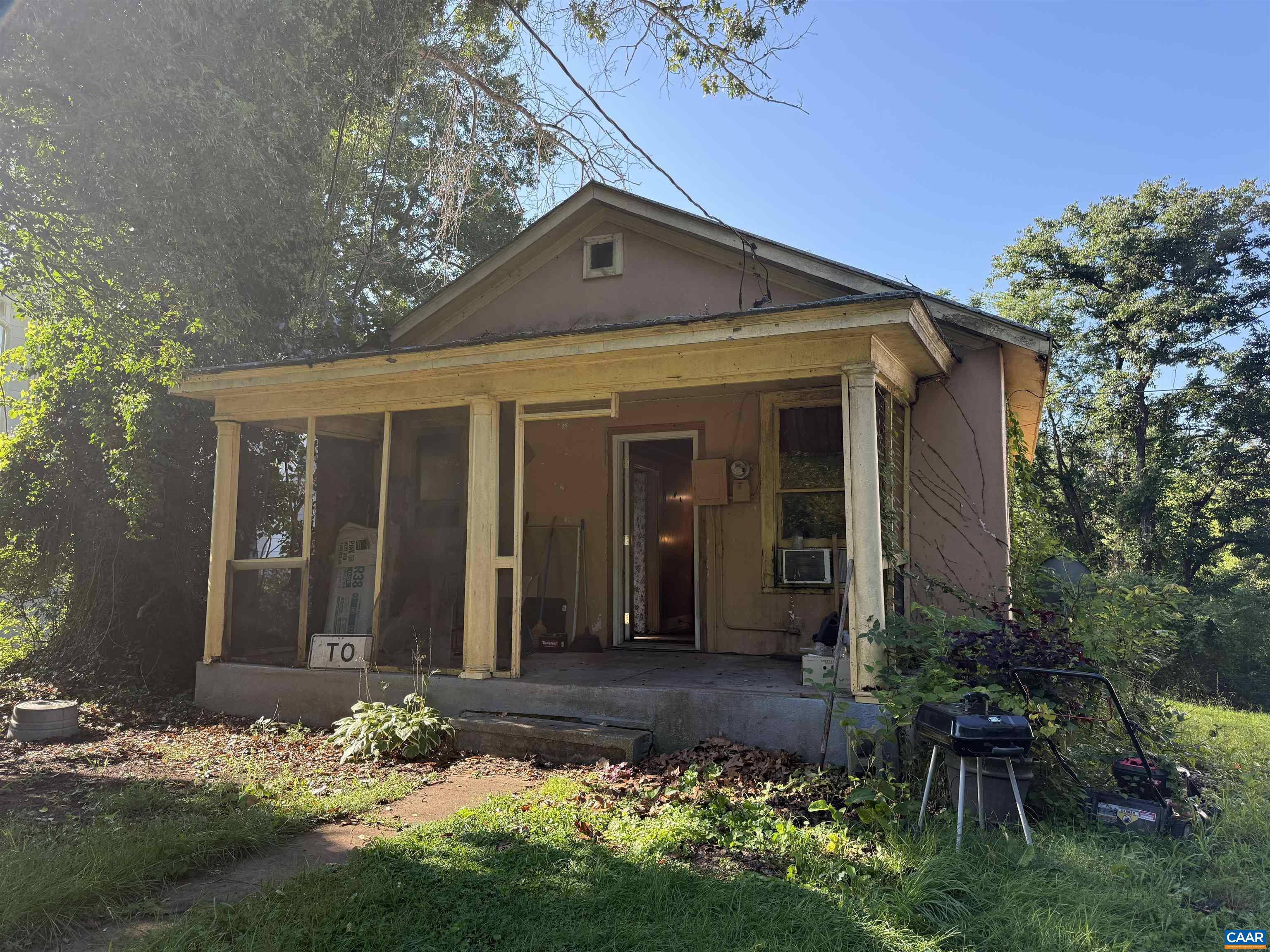 2999 MORGANTOWN RD, CHARLOTTESVILLE, Virginia 22903, 3 Bedrooms Bedrooms, ,1 BathroomBathrooms,Residential,2999 MORGANTOWN RD,681282 MLS # 681282 2999 MORGANTOWN RD, CHARLOTTESVILLE, Virginia 22903, 3 Bedrooms Bedrooms, ,1 BathroomBathrooms,Residential,2999 MORGANTOWN RD,681282 MLS # 681282