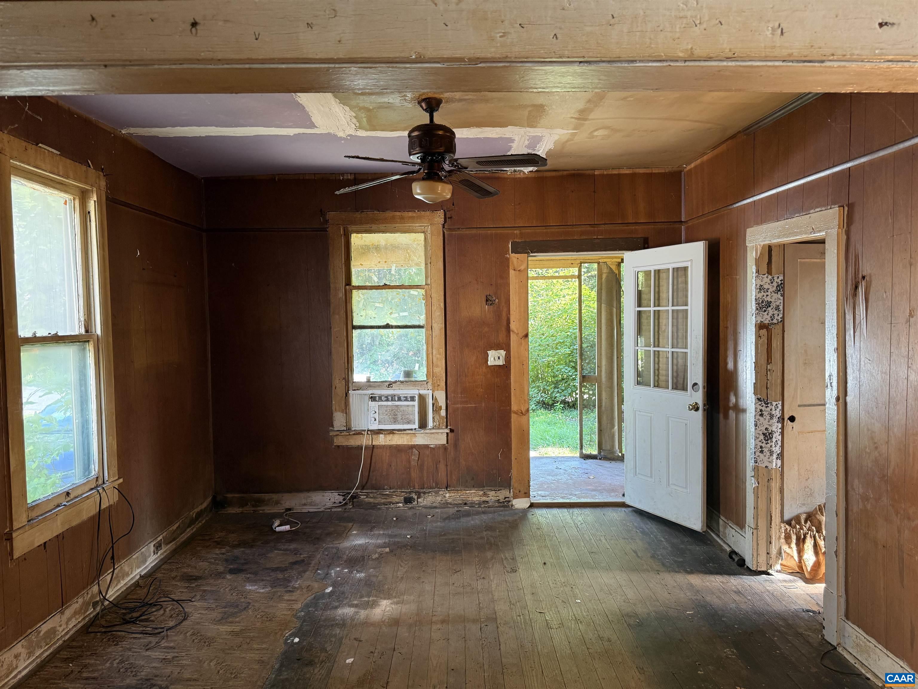 2999 MORGANTOWN RD, CHARLOTTESVILLE, Virginia 22903, 3 Bedrooms Bedrooms, ,1 BathroomBathrooms,Residential,2999 MORGANTOWN RD,681282 MLS # 681282 2999 MORGANTOWN RD, CHARLOTTESVILLE, Virginia 22903, 3 Bedrooms Bedrooms, ,1 BathroomBathrooms,Residential,2999 MORGANTOWN RD,681282 MLS # 681282