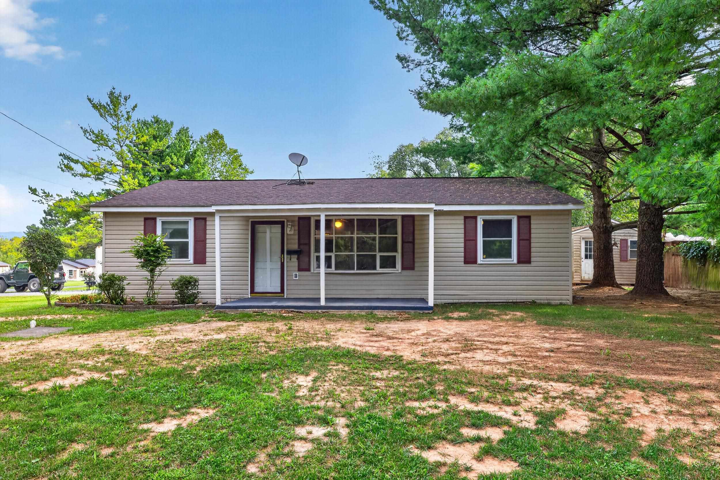106 MINNA DR, SHENANDOAH, Virginia 22849, 3 Bedrooms Bedrooms, ,1 BathroomBathrooms,Residential,106 MINNA DR,681283 MLS # 681283 106 MINNA DR, SHENANDOAH, Virginia 22849, 3 Bedrooms Bedrooms, ,1 BathroomBathrooms,Residential,106 MINNA DR,681283 MLS # 681283