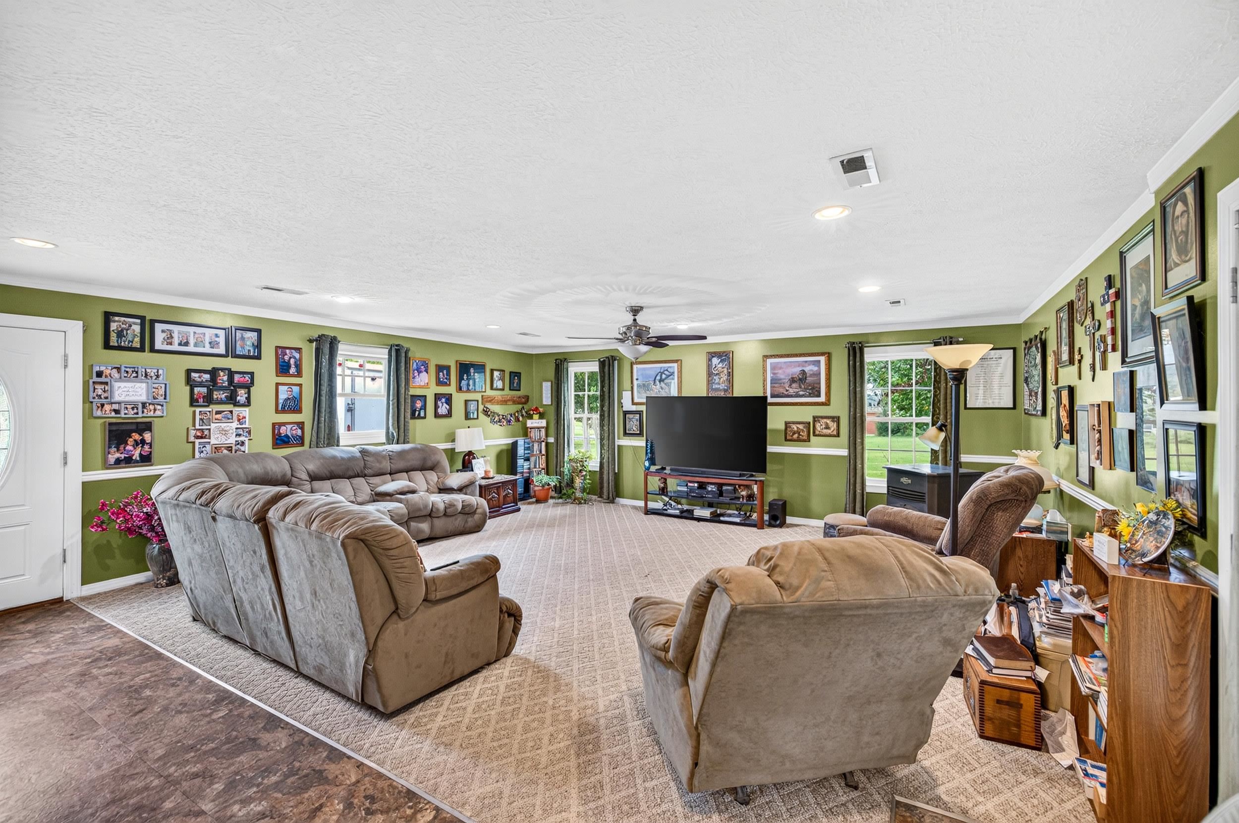 106 MINNA DR, SHENANDOAH, Virginia 22849, 3 Bedrooms Bedrooms, ,1 BathroomBathrooms,Residential,106 MINNA DR,681283 MLS # 681283 106 MINNA DR, SHENANDOAH, Virginia 22849, 3 Bedrooms Bedrooms, ,1 BathroomBathrooms,Residential,106 MINNA DR,681283 MLS # 681283
