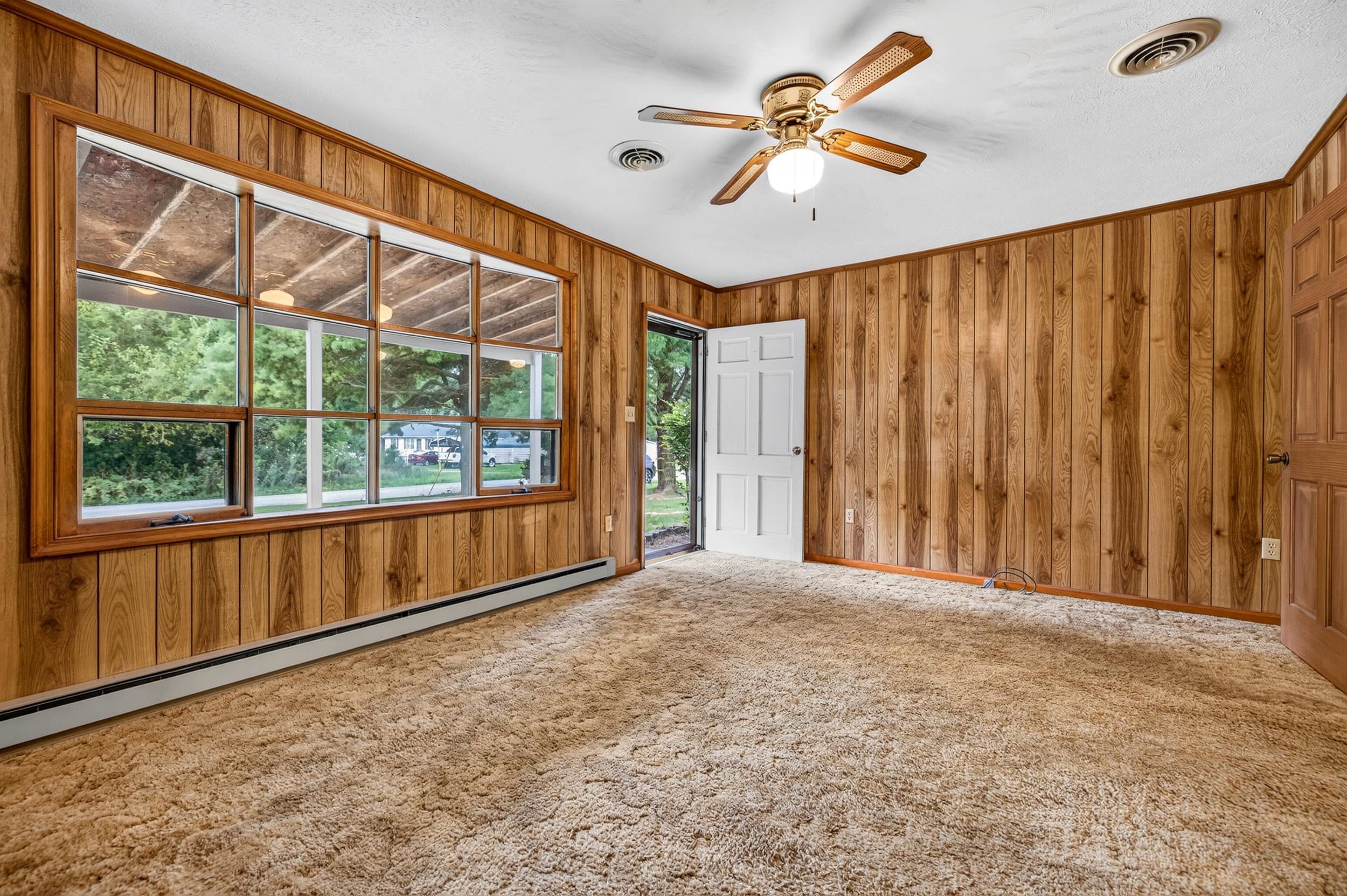 106 MINNA DR, SHENANDOAH, Virginia 22849, 3 Bedrooms Bedrooms, ,1 BathroomBathrooms,Residential,106 MINNA DR,681283 MLS # 681283 106 MINNA DR, SHENANDOAH, Virginia 22849, 3 Bedrooms Bedrooms, ,1 BathroomBathrooms,Residential,106 MINNA DR,681283 MLS # 681283